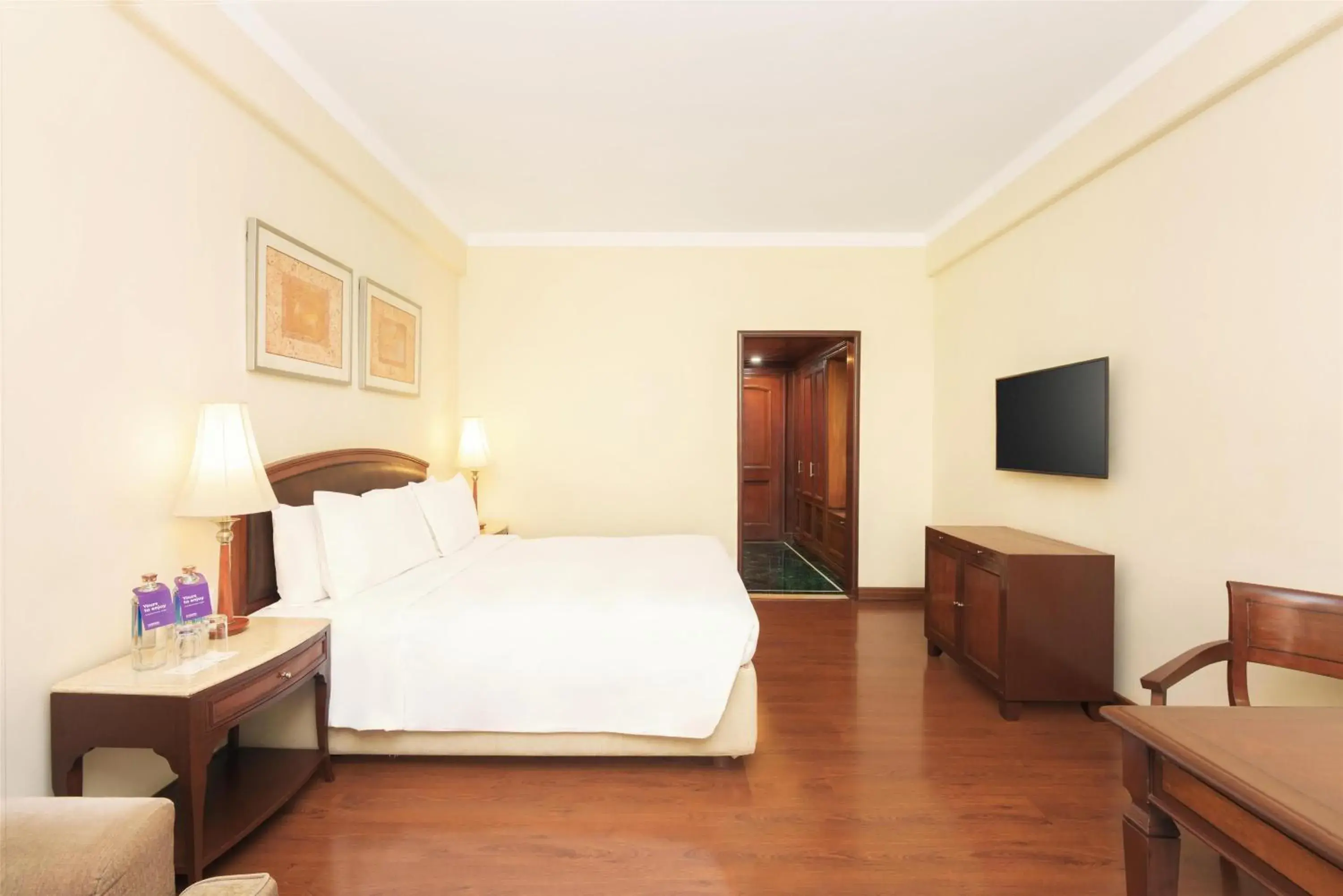 Bedroom, Bed in Radisson Hotel Varanasi Bedroom, Bed in Radisson Hotel Varanasi