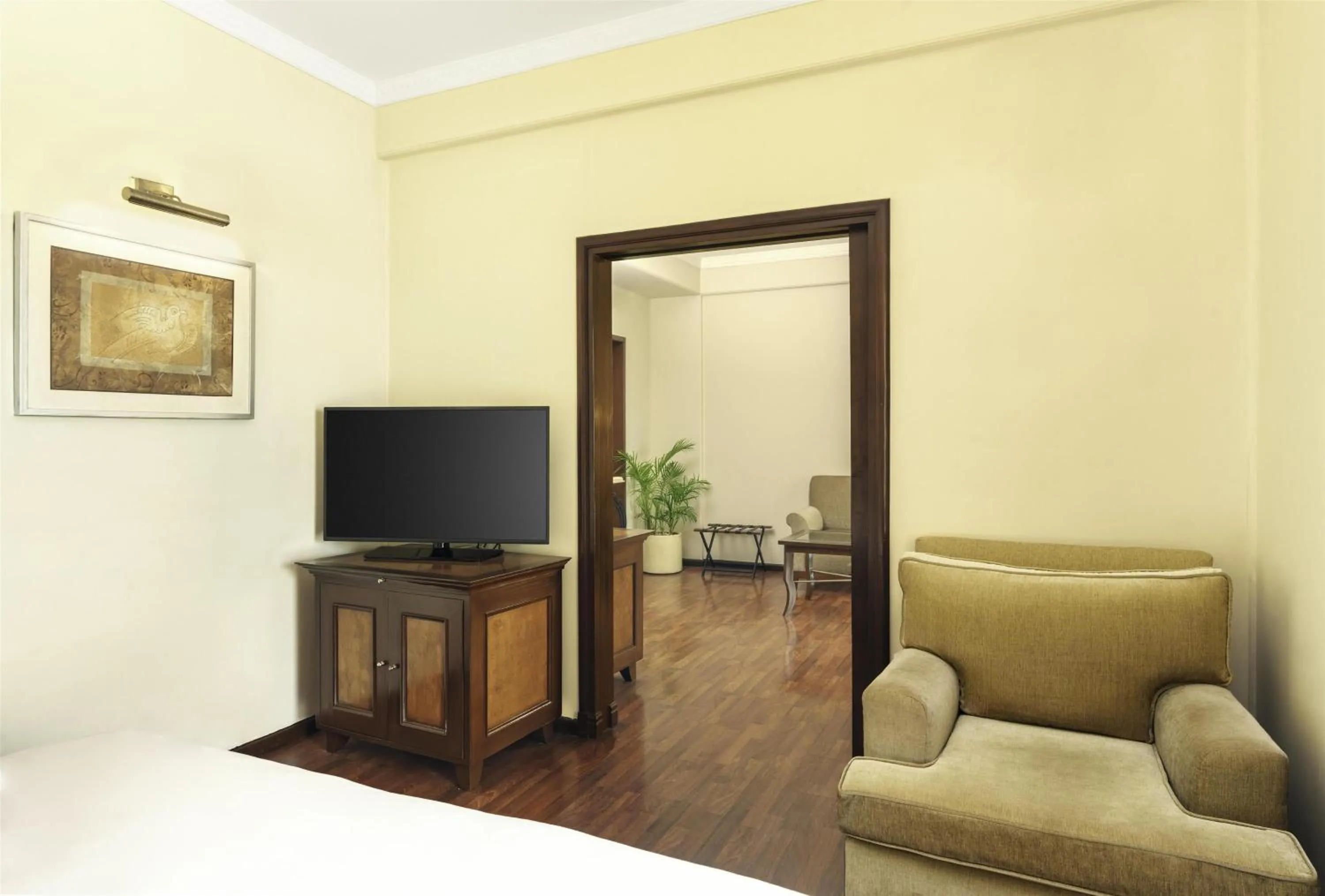 Photo of the whole room, Bed in Radisson Hotel Varanasi