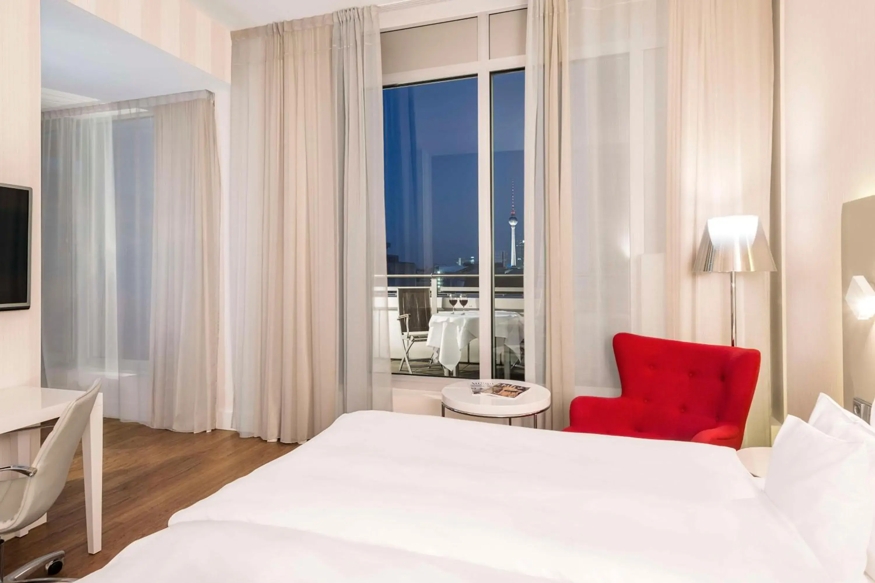 Bedroom, Bed in NH Collection Berlin Mitte Friedrichstrasse Bedroom, Bed in NH Collection Berlin Mitte Friedrichstrasse