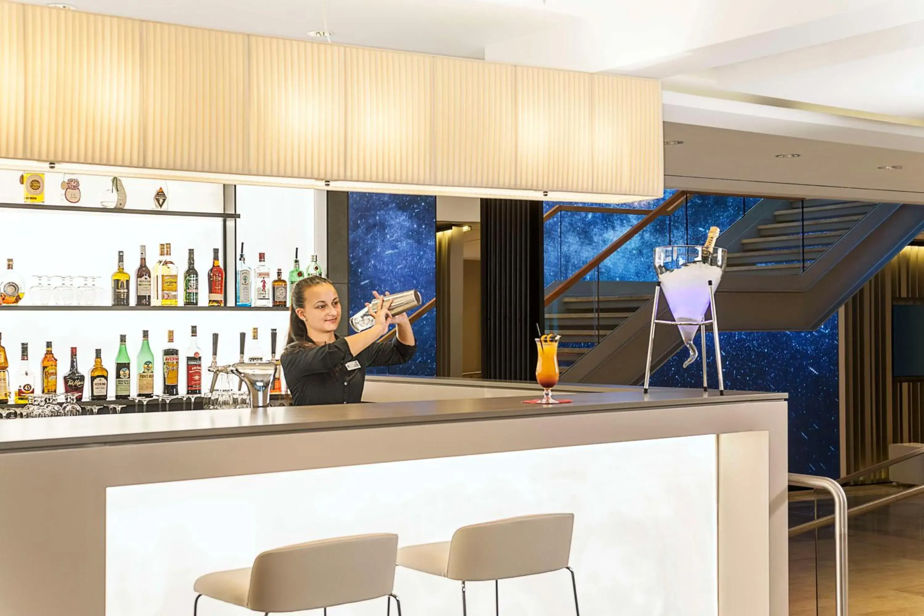 Lounge or bar in NH Collection Berlin Mitte Friedrichstrasse Lounge or bar in NH Collection Berlin Mitte Friedrichstrasse
