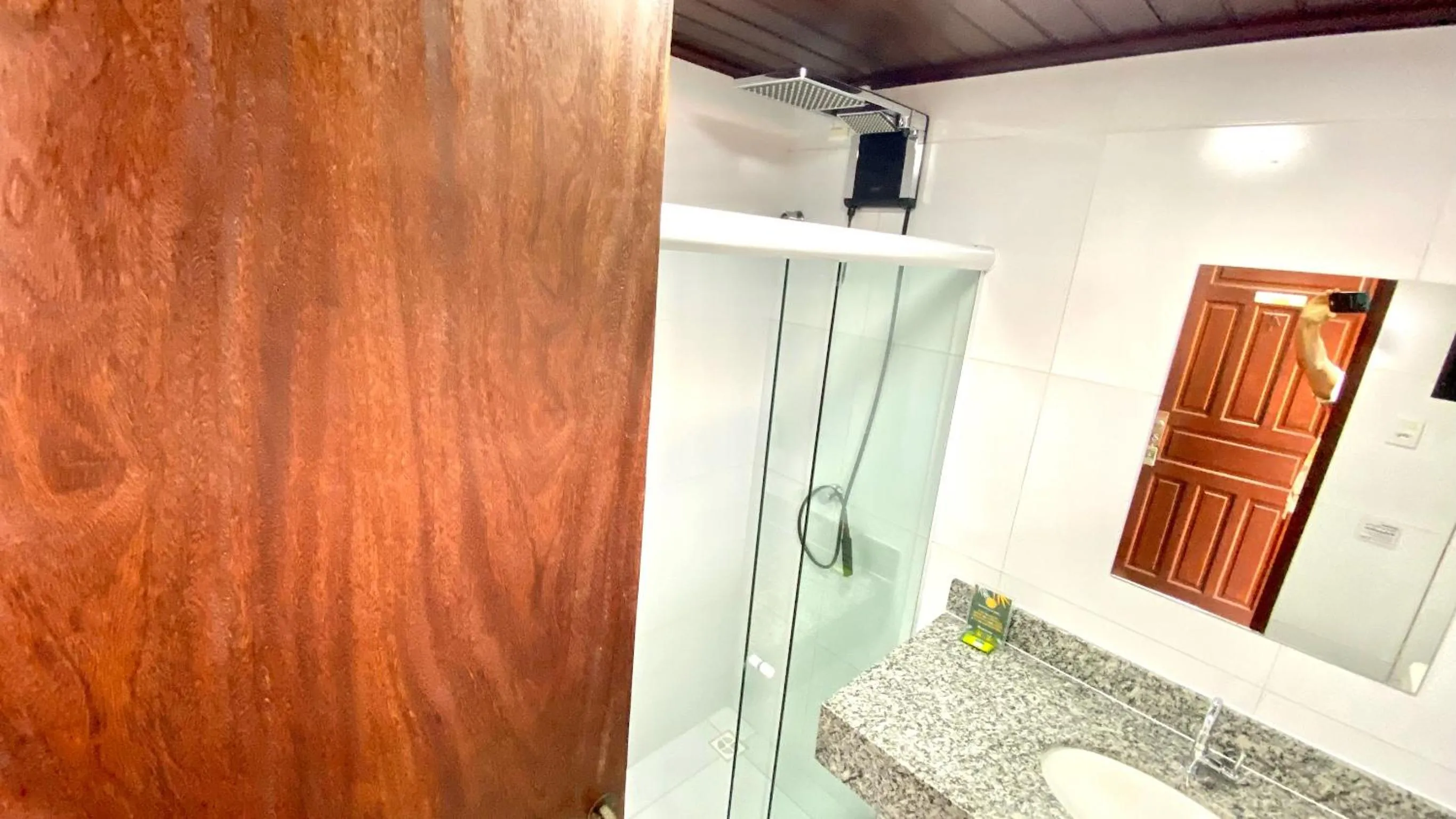 Bathroom in EcoVila-Zen Bougainville - Hotel Pousada