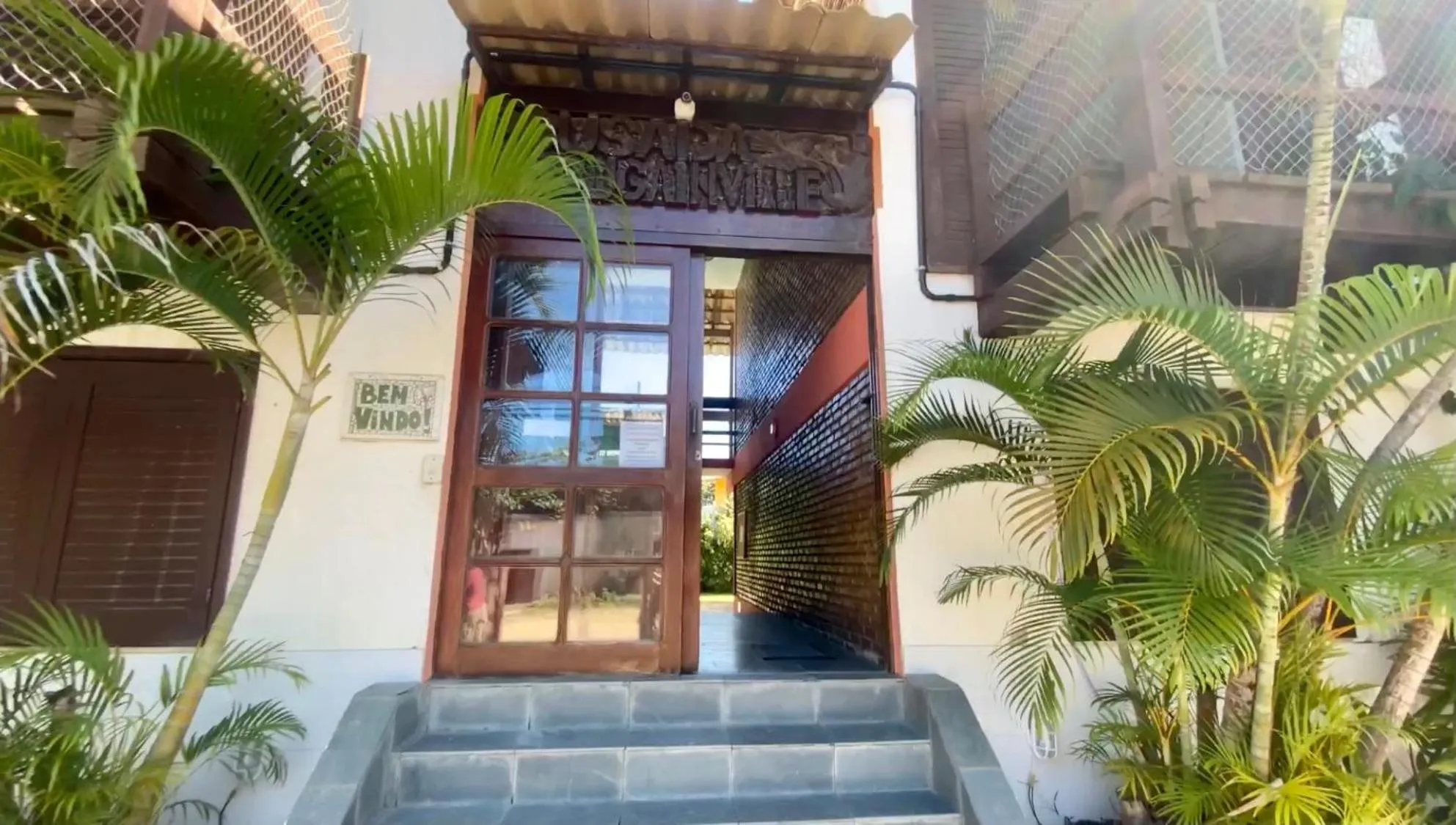Facade/entrance in EcoVila-Zen Bougainville - Hotel Pousada