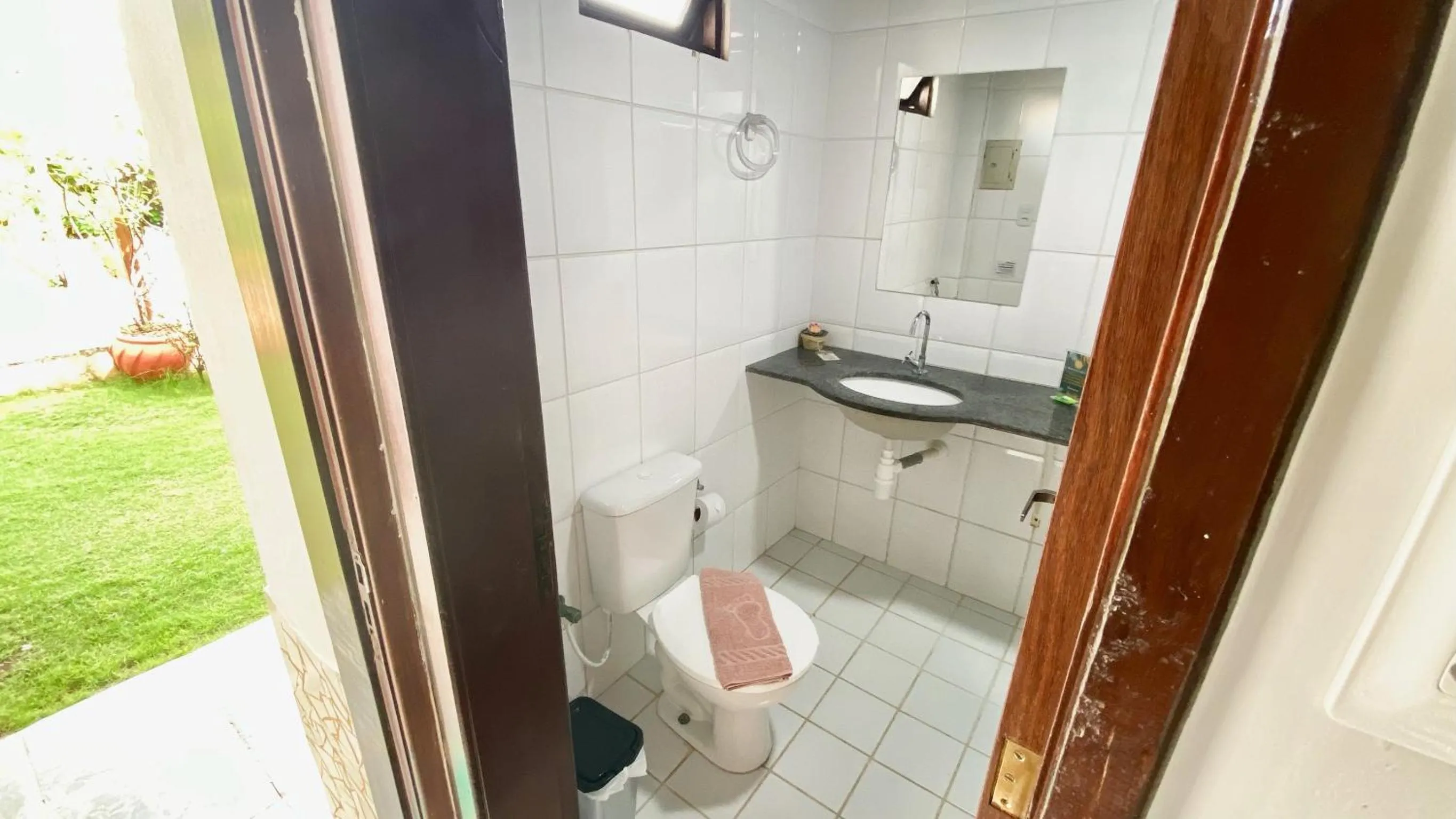 Bathroom in EcoVila-Zen Bougainville - Hotel Pousada