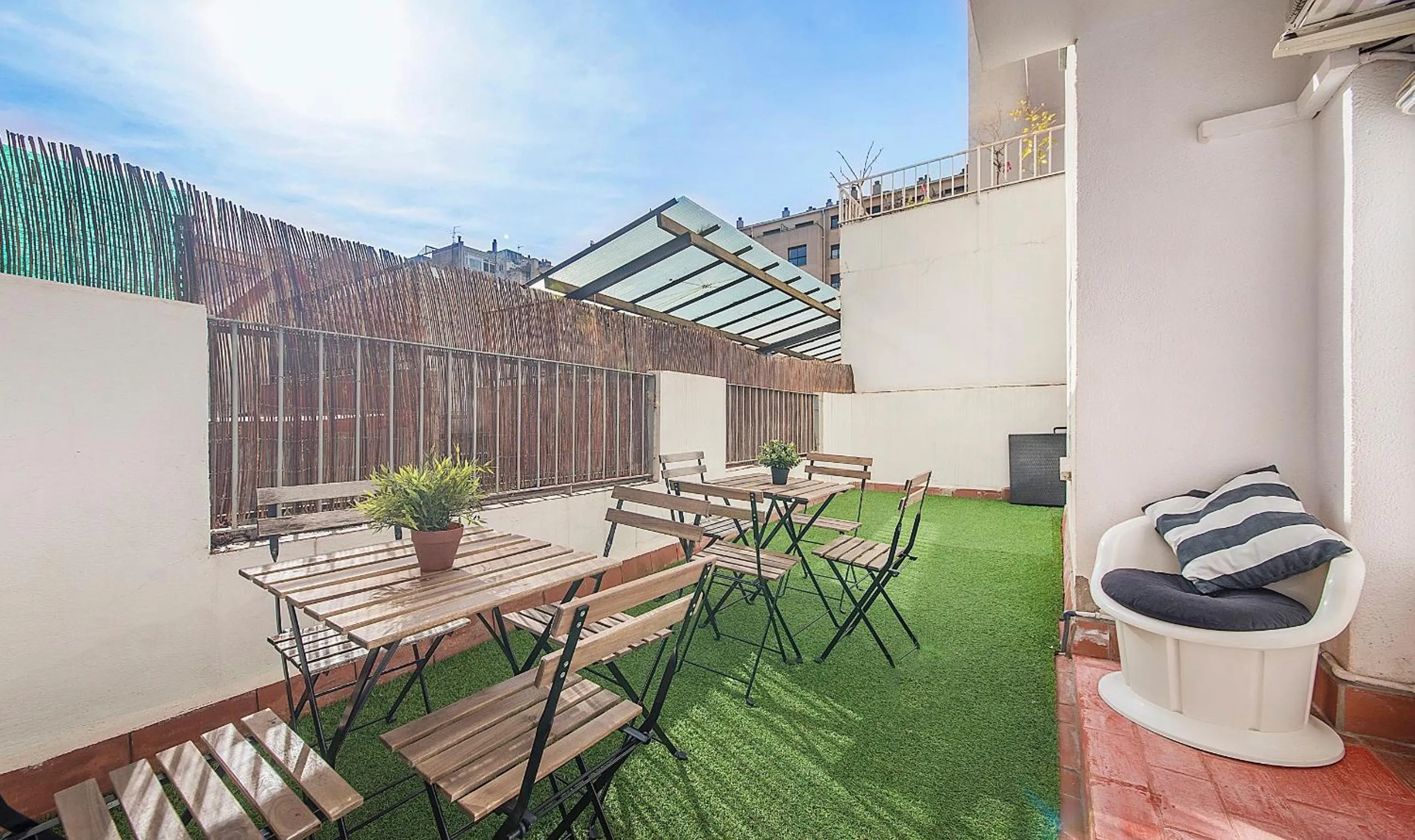 Balcony/Terrace in You Stylish El Born Apartments
