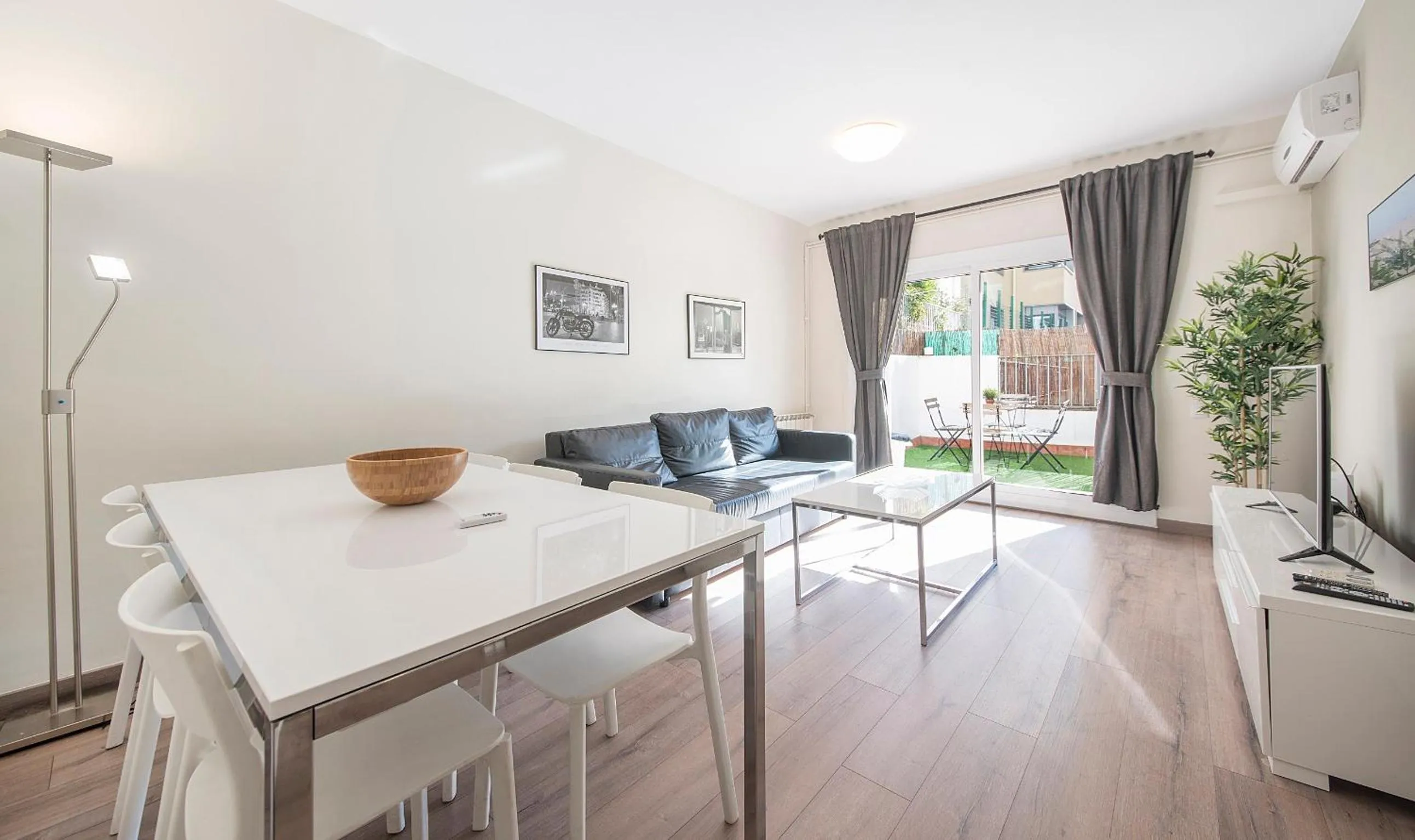 Living room in You Stylish El Born Apartments