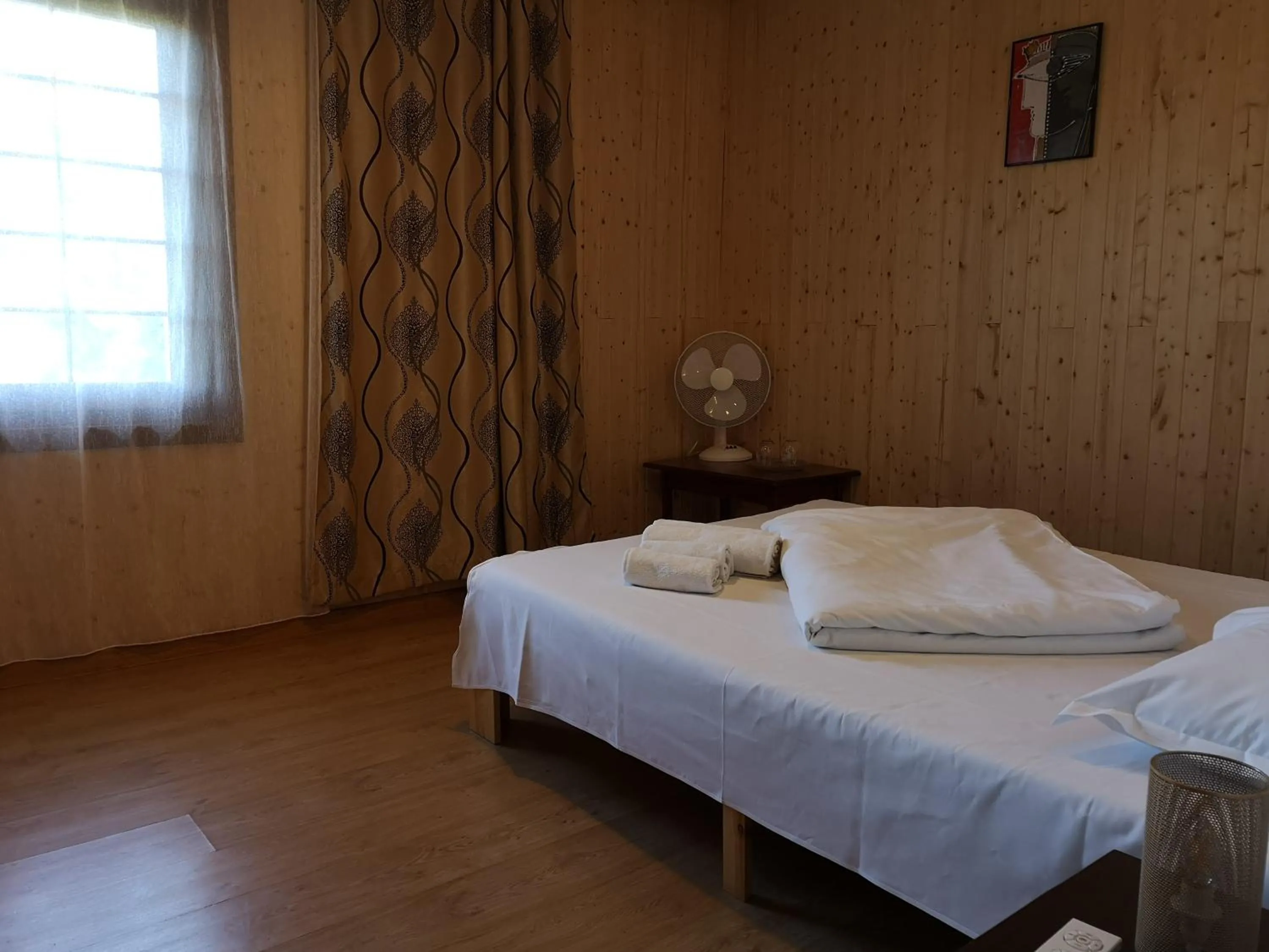Photo of the whole room, Bed in Marina Park