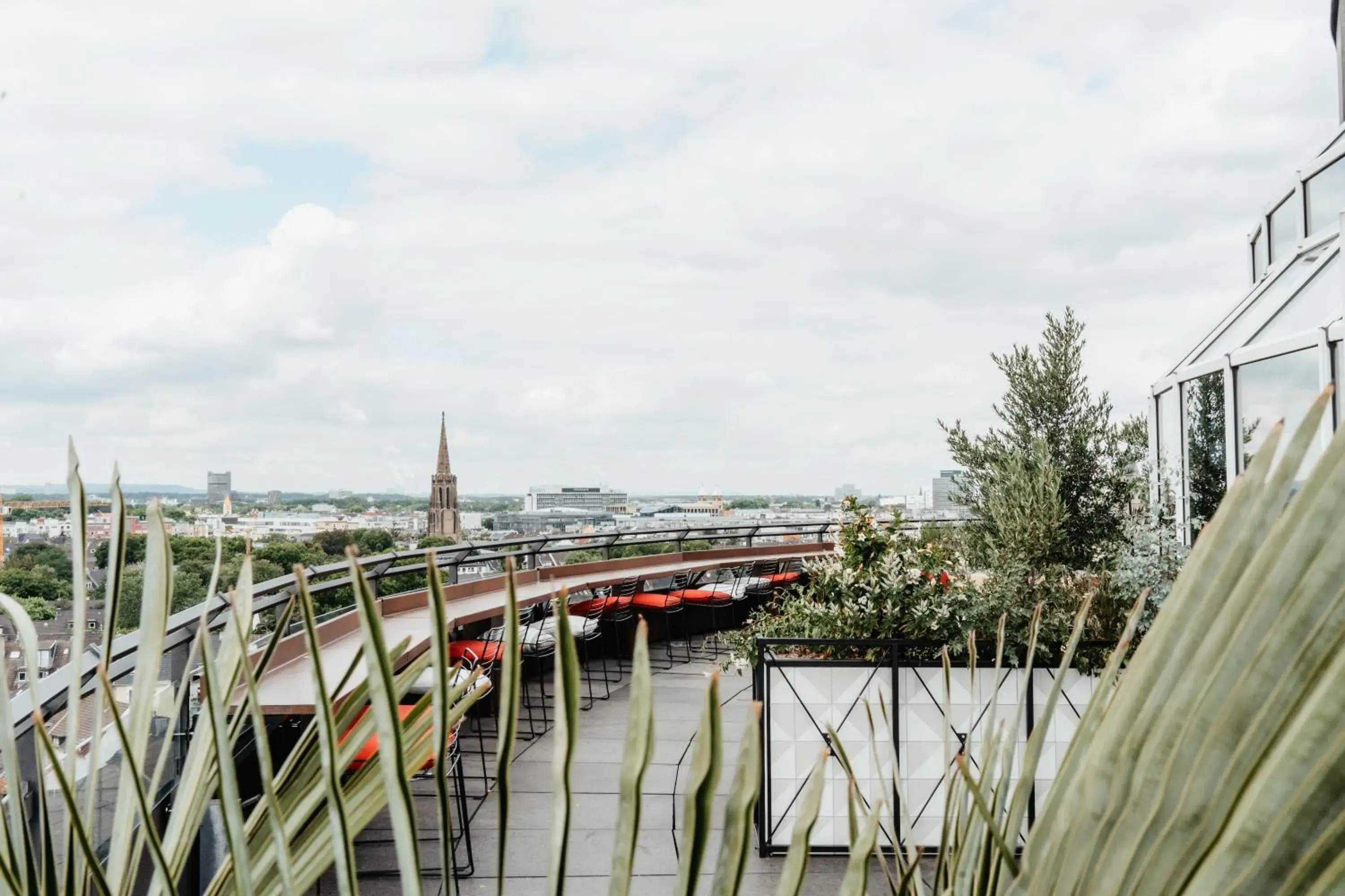 Restaurant/places to eat in Wasserturm Hotel Cologne, Curio Collection by Hilton Restaurant/places to eat in Wasserturm Hotel Cologne, Curio Collection by Hilton