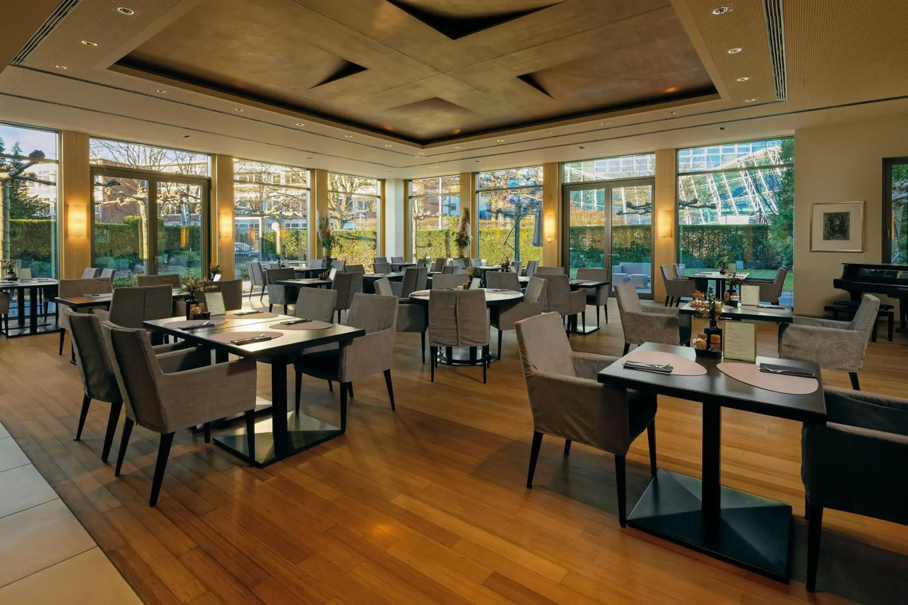 Restaurant/places to eat in Wasserturm Hotel Cologne, Curio Collection by Hilton Restaurant/places to eat in Wasserturm Hotel Cologne, Curio Collection by Hilton