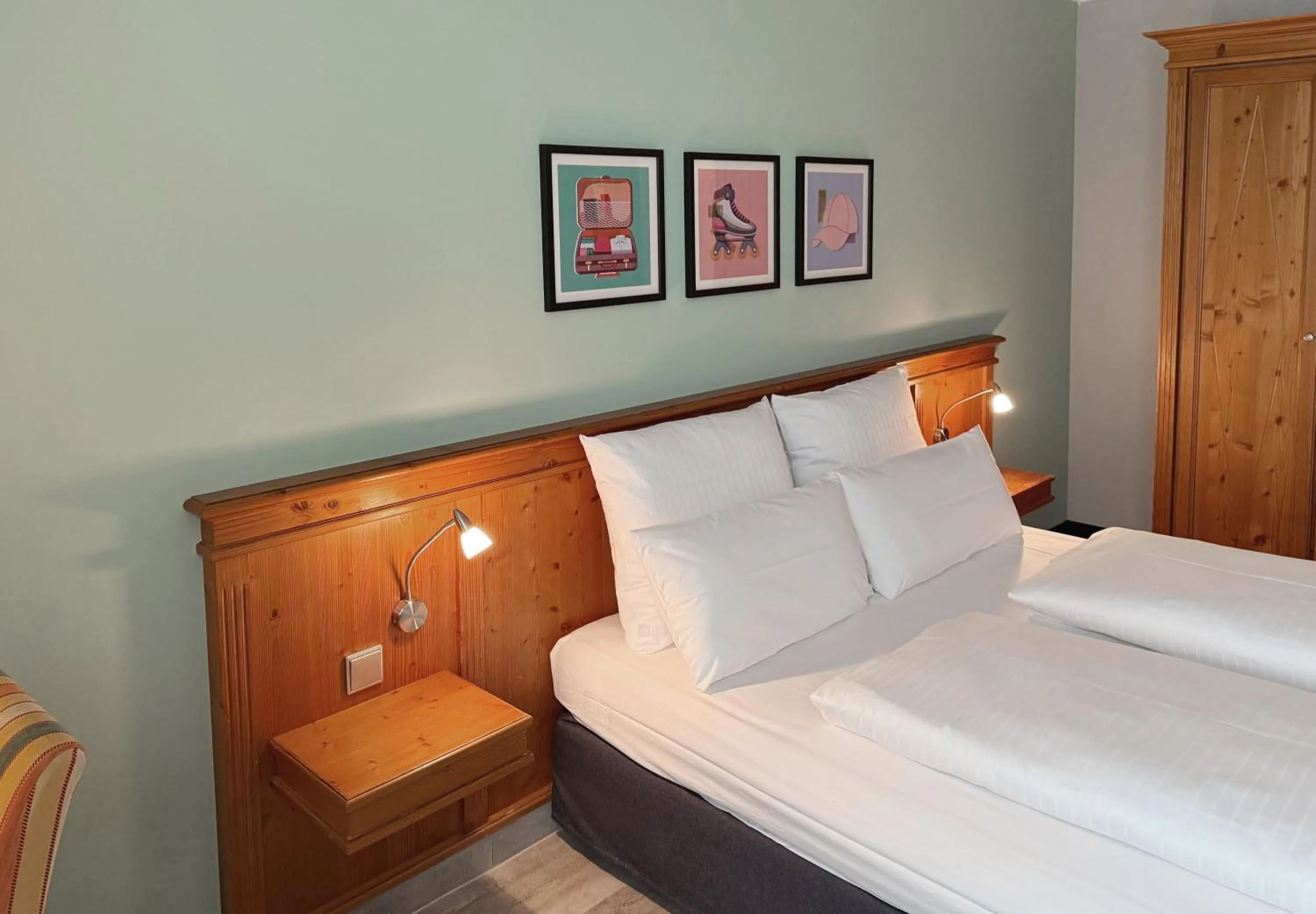 Bedroom, Bed in Garner Hotel Munich - Messe by IHG