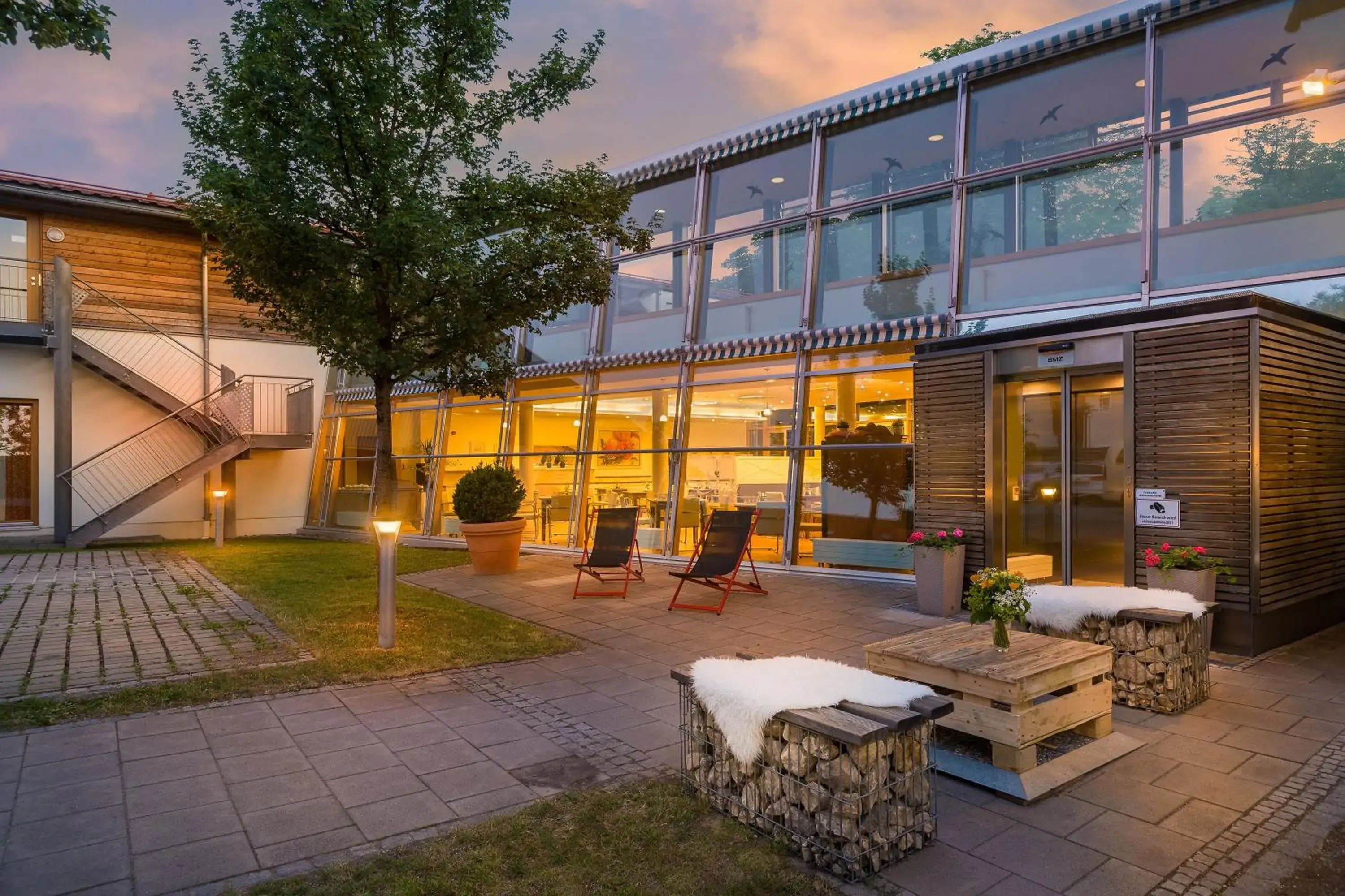 Property building in Garner Hotel Munich - Messe by IHG Property building in Garner Hotel Munich - Messe by IHG