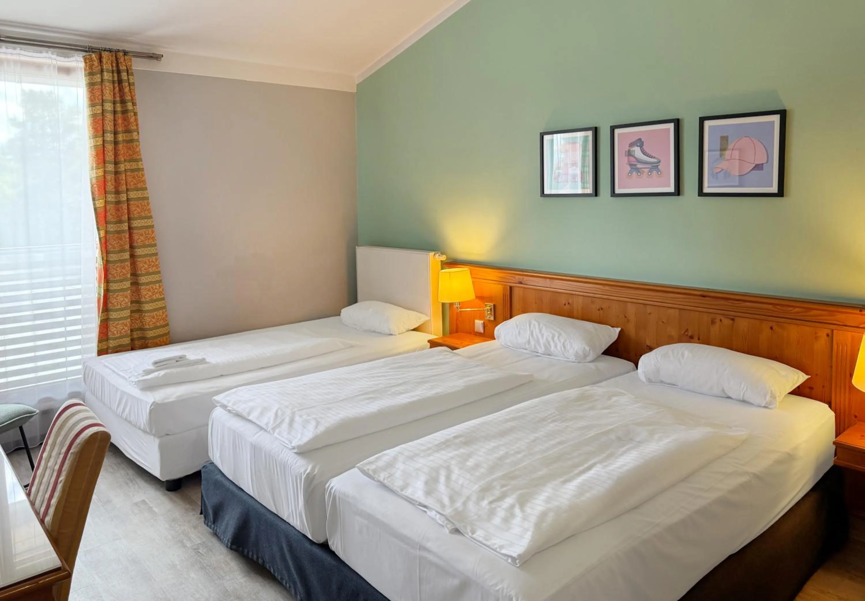 Bed in Garner Hotel Munich - Messe by IHG