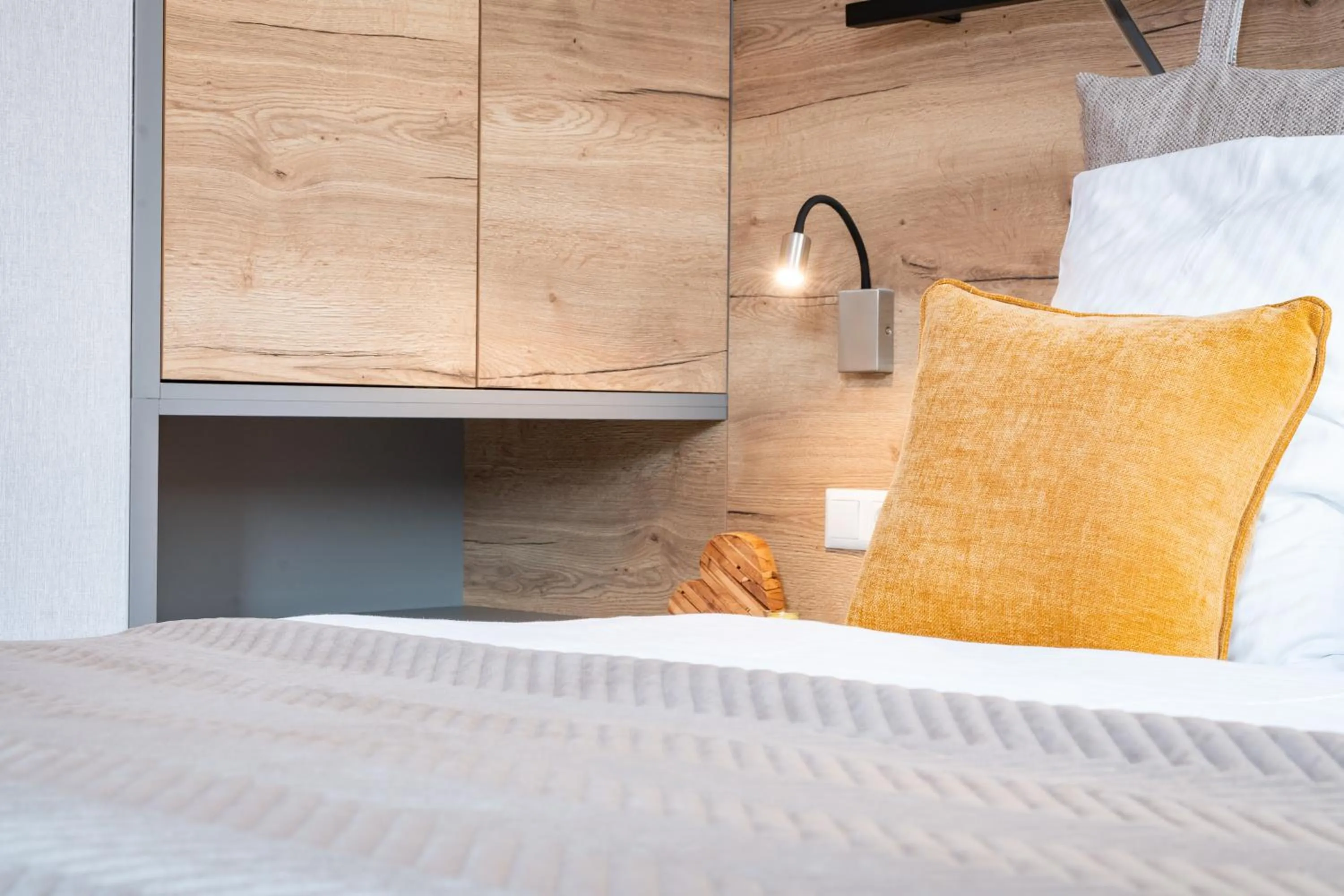 Photo of the whole room, Bed in HOTEL Am Spichernplatz