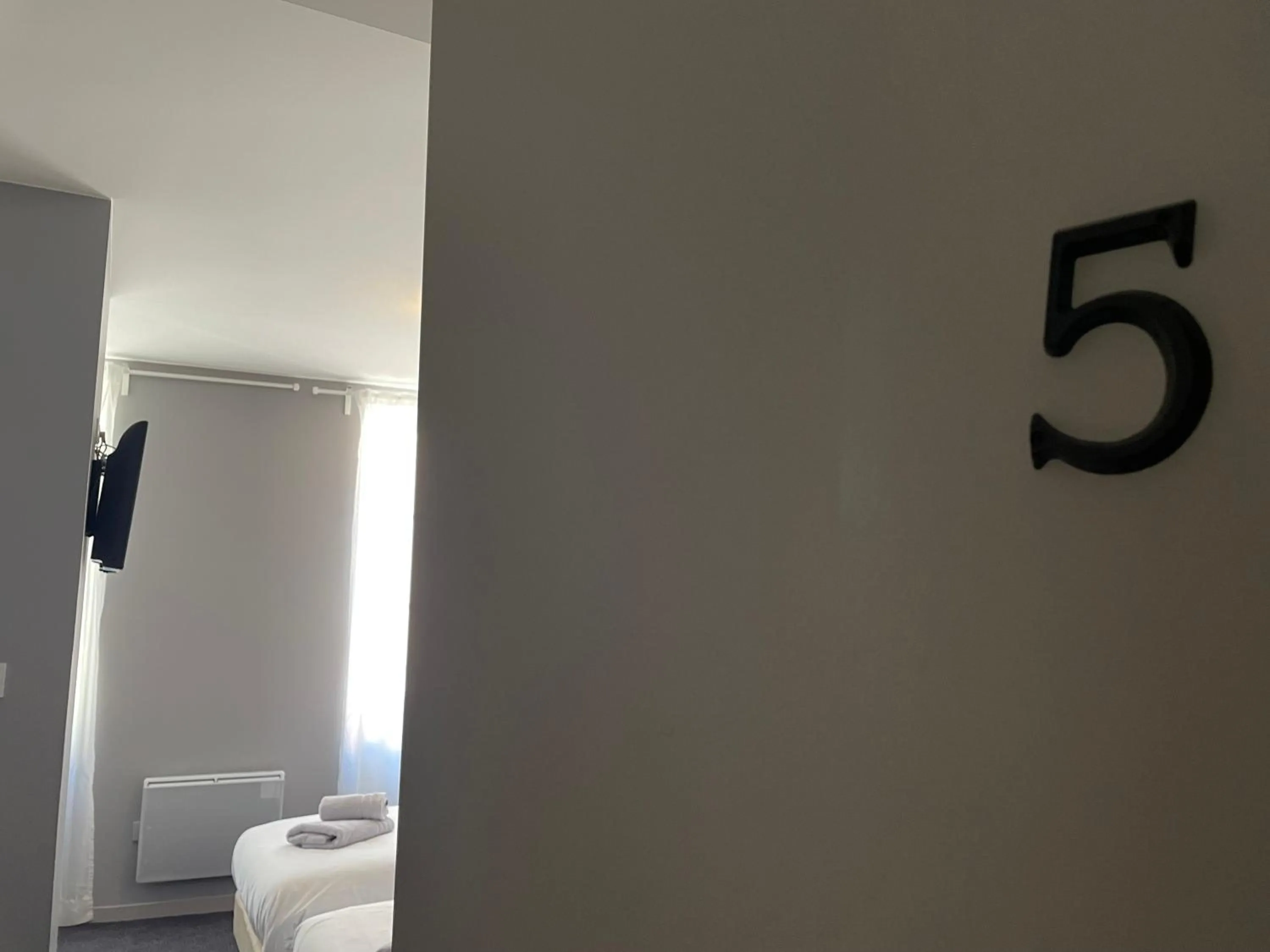 internet in Logis Hôtel Castel de Mirambel