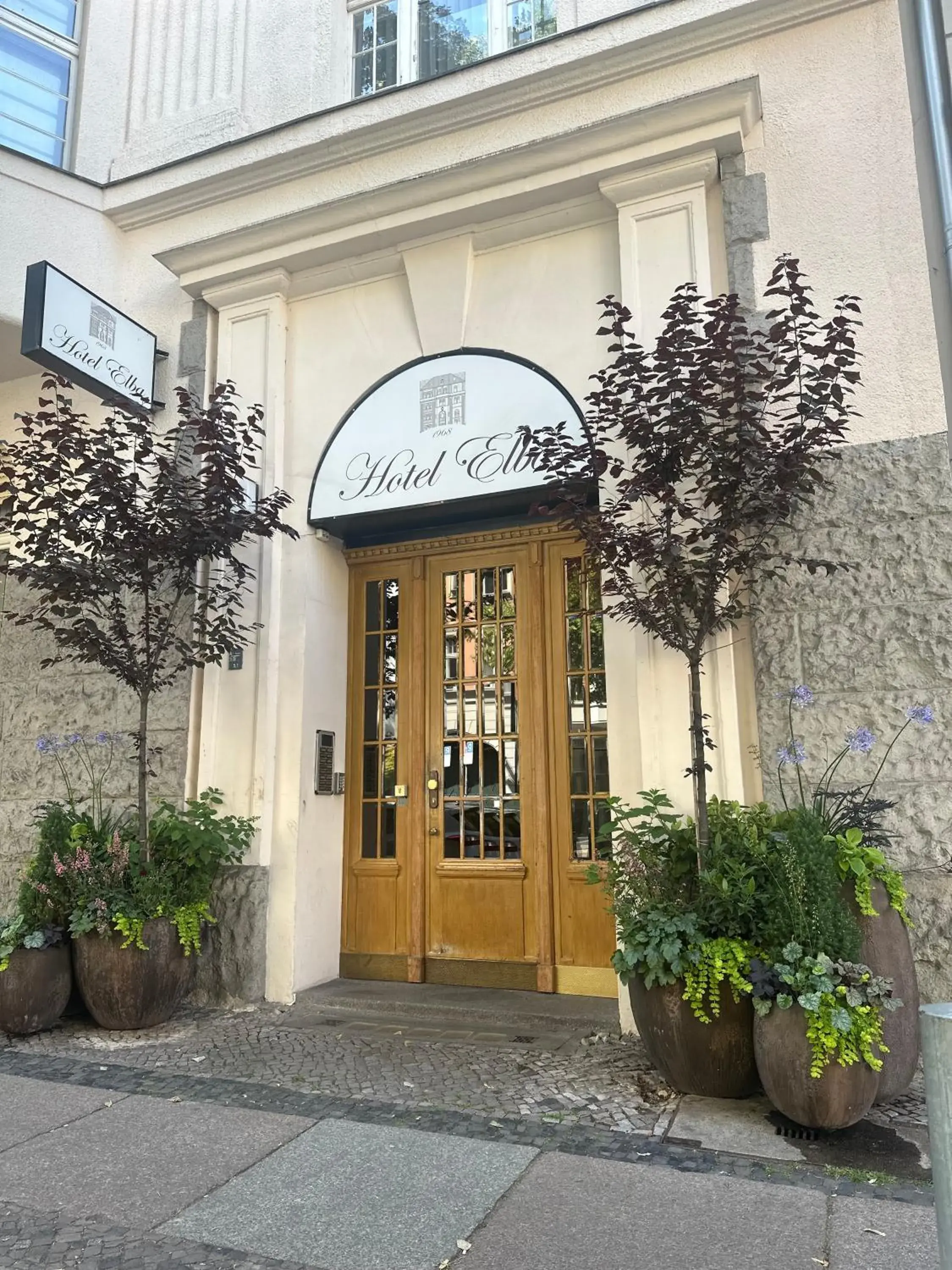 Property building in Hotel Elba am Kurfürstendamm - Design Chambers Property building in Hotel Elba am Kurfürstendamm - Design Chambers