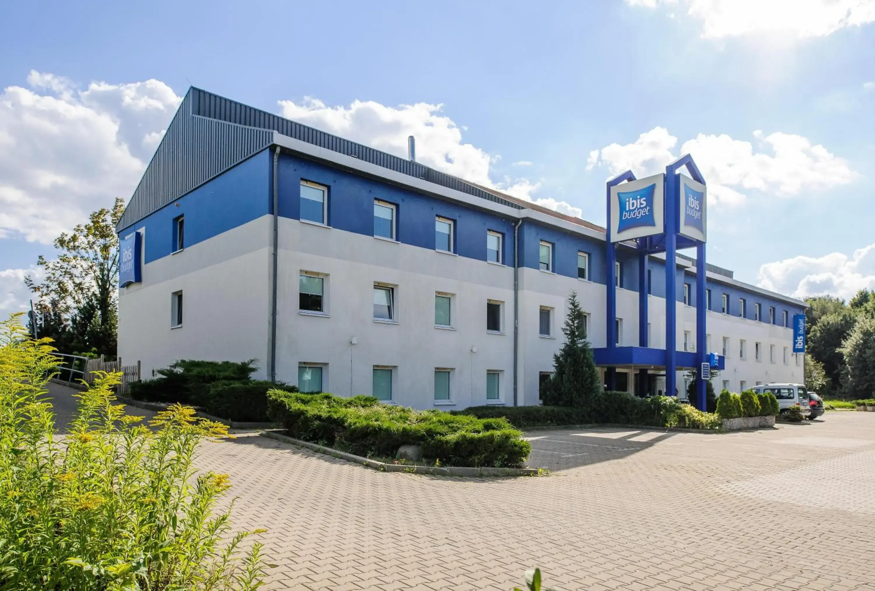 Property building in ibis budget Dresden Kesselsdorf Property building in ibis budget Dresden Kesselsdorf