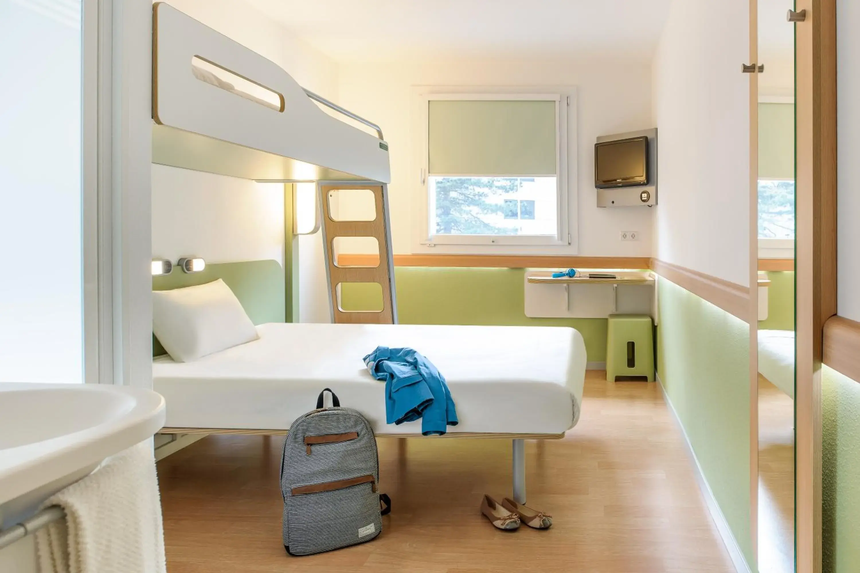Bedroom, Bed in ibis budget Dresden Kesselsdorf Bedroom, Bed in ibis budget Dresden Kesselsdorf