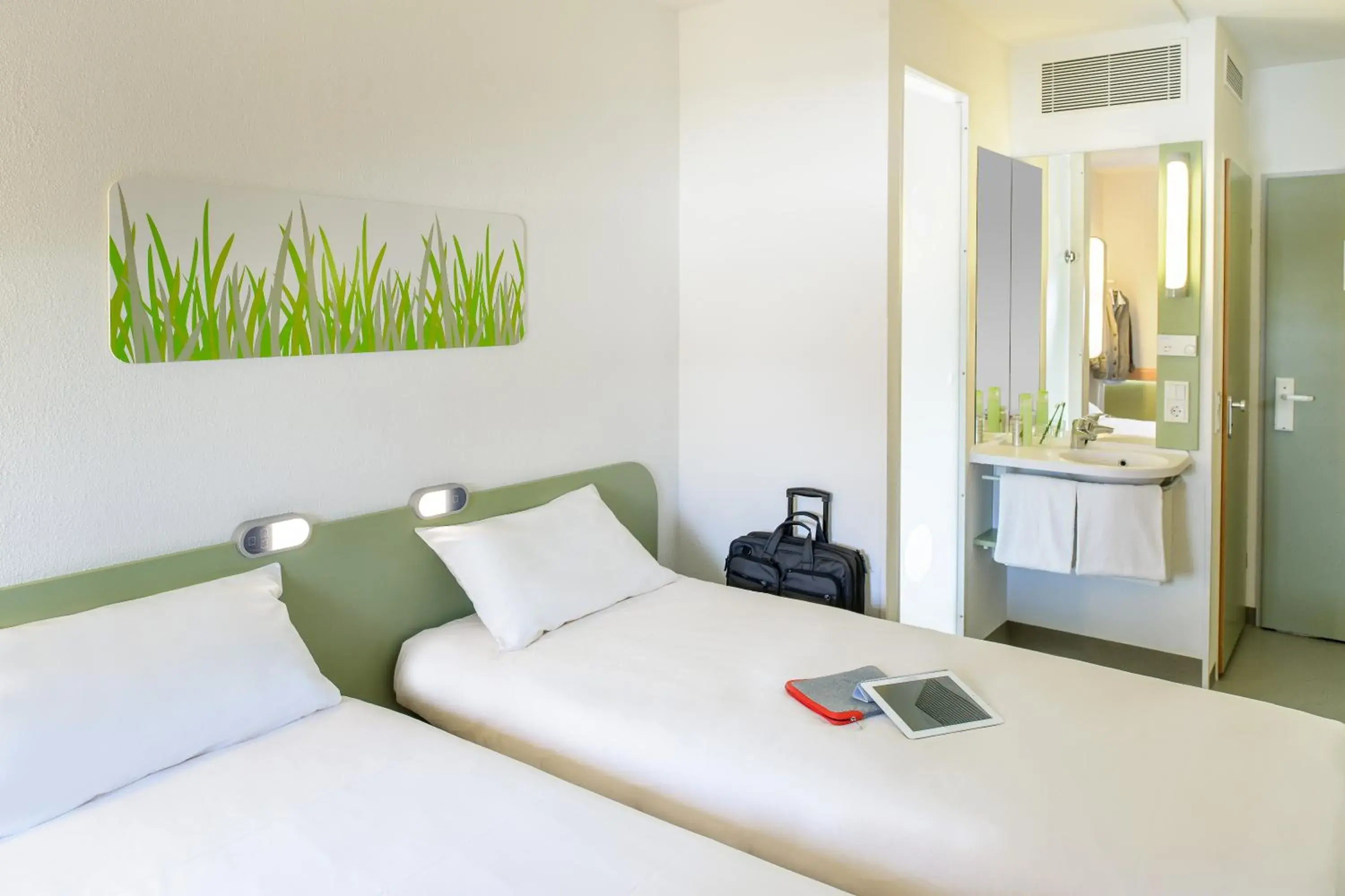 Bedroom, Bed in ibis budget Dresden Kesselsdorf Bedroom, Bed in ibis budget Dresden Kesselsdorf
