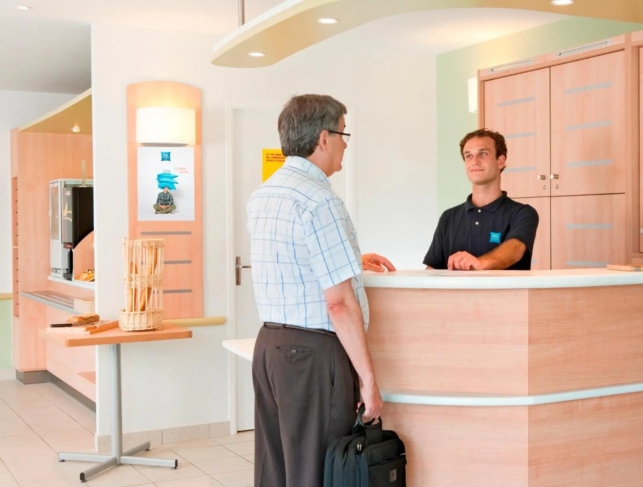 Lobby or reception in ibis budget Dresden Kesselsdorf Lobby or reception in ibis budget Dresden Kesselsdorf