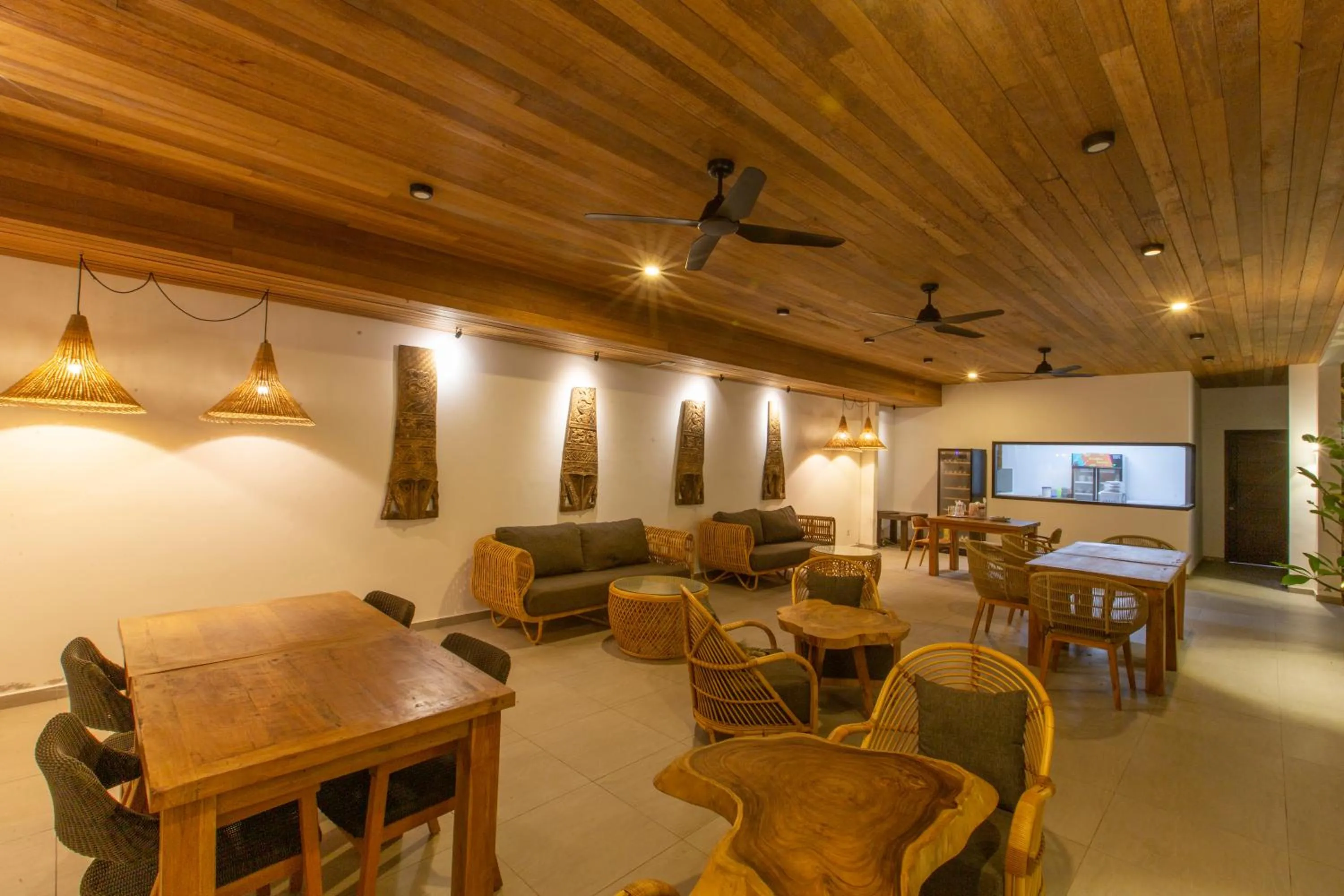 Restaurant/places to eat in Nero North