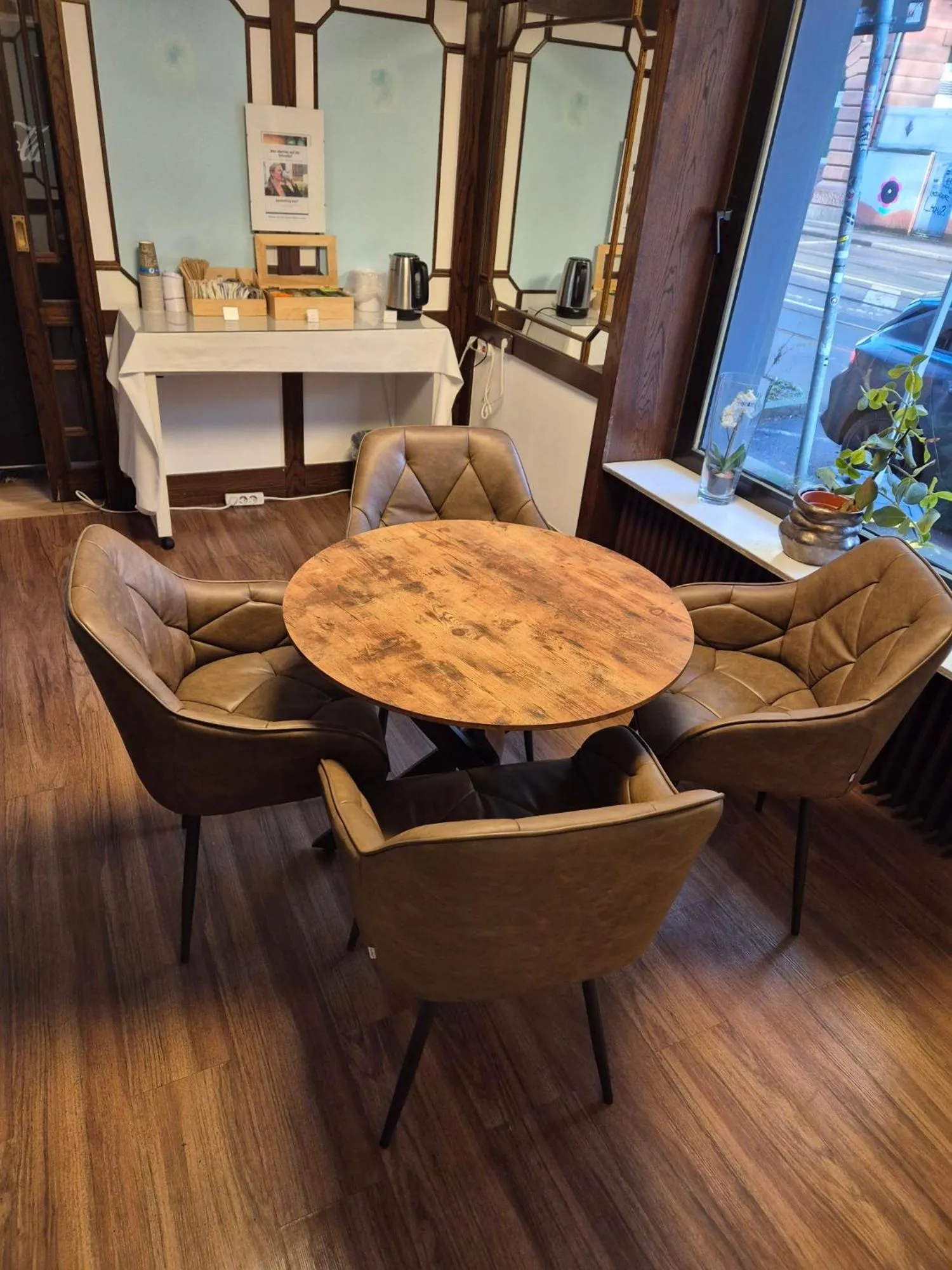 Lobby or reception in Sure Hotel by Best Western Ambassador Duesseldorf