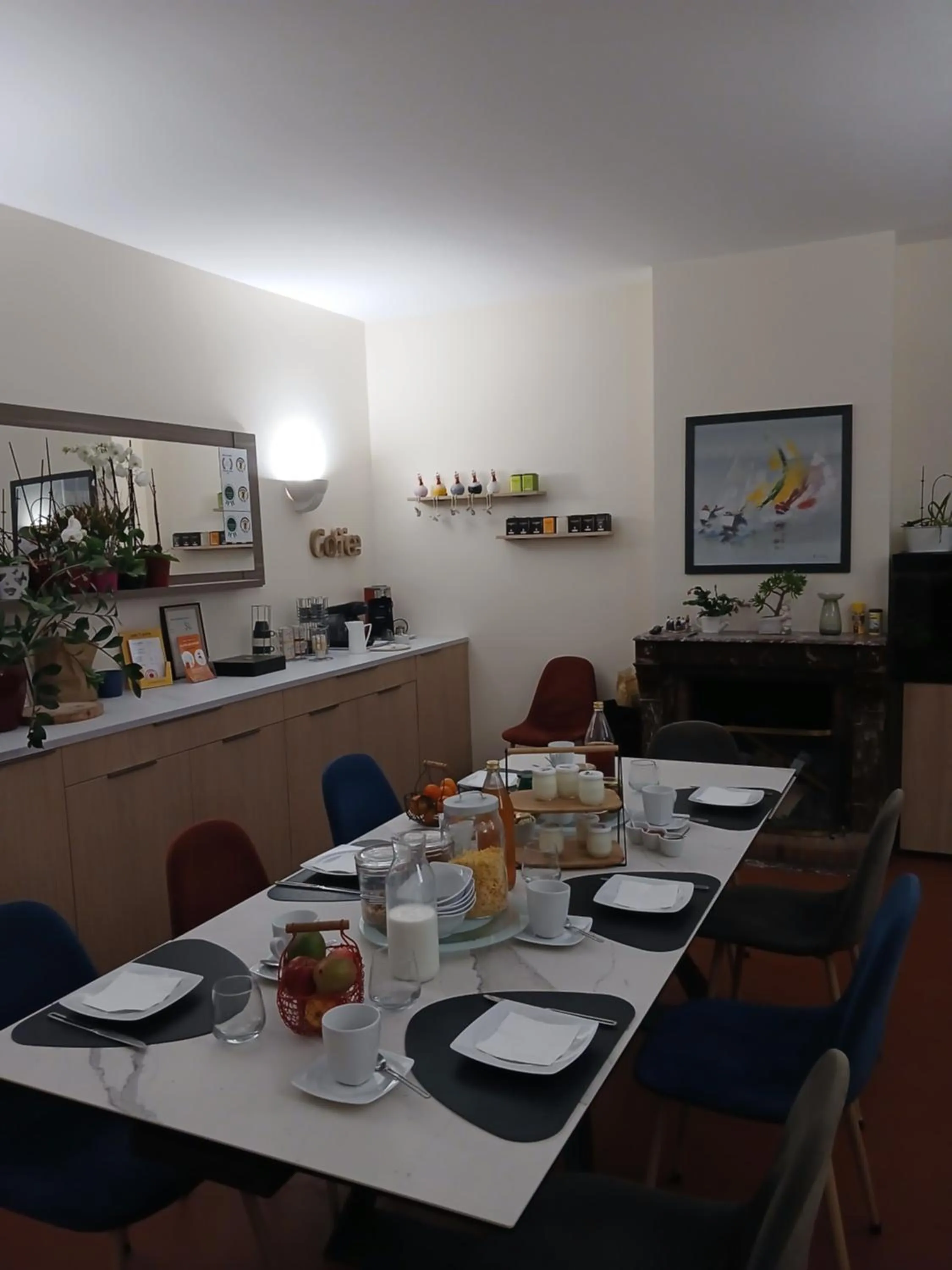 Breakfast in L'havre de Saint Germain