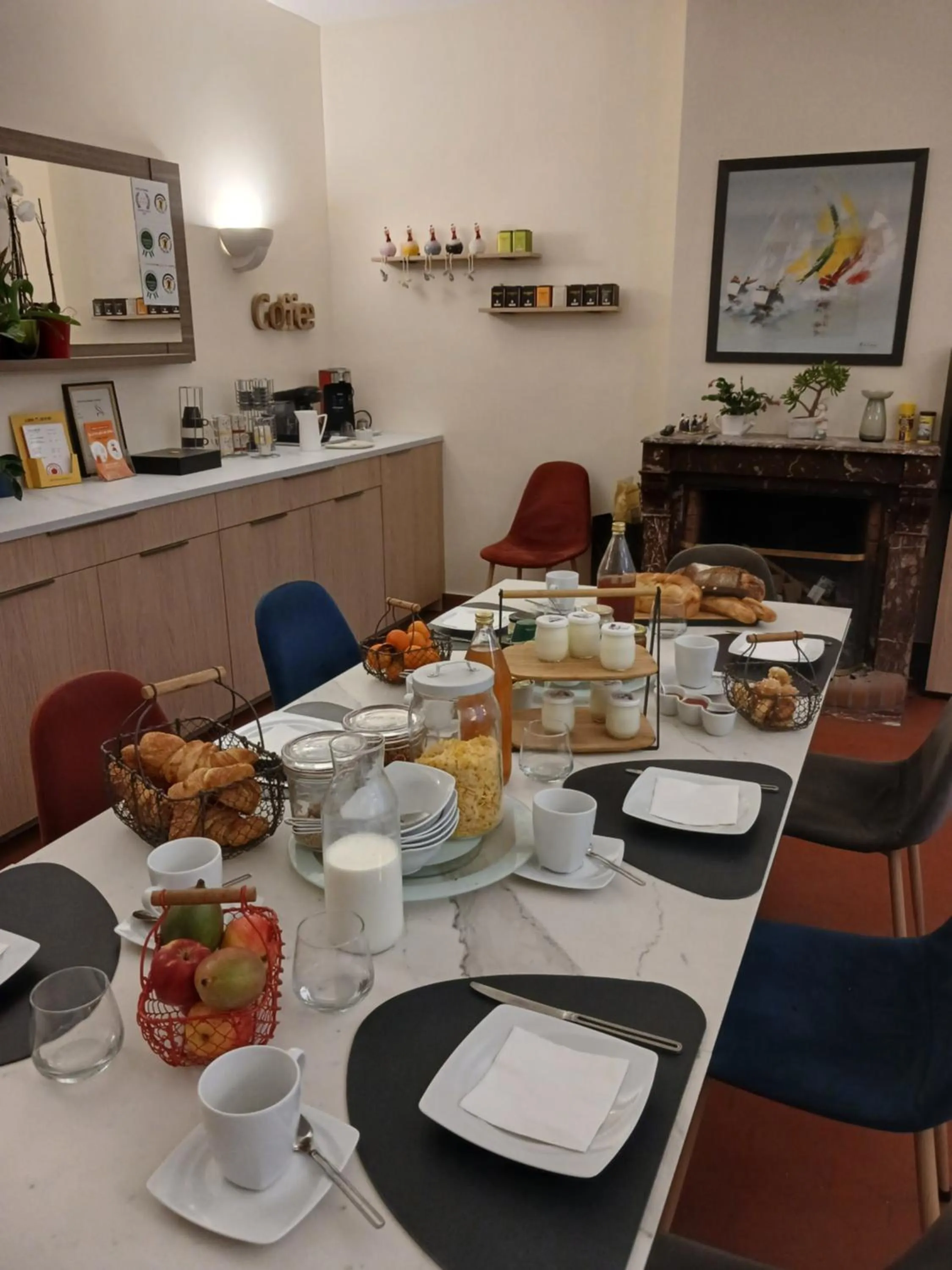 Breakfast in L'havre de Saint Germain