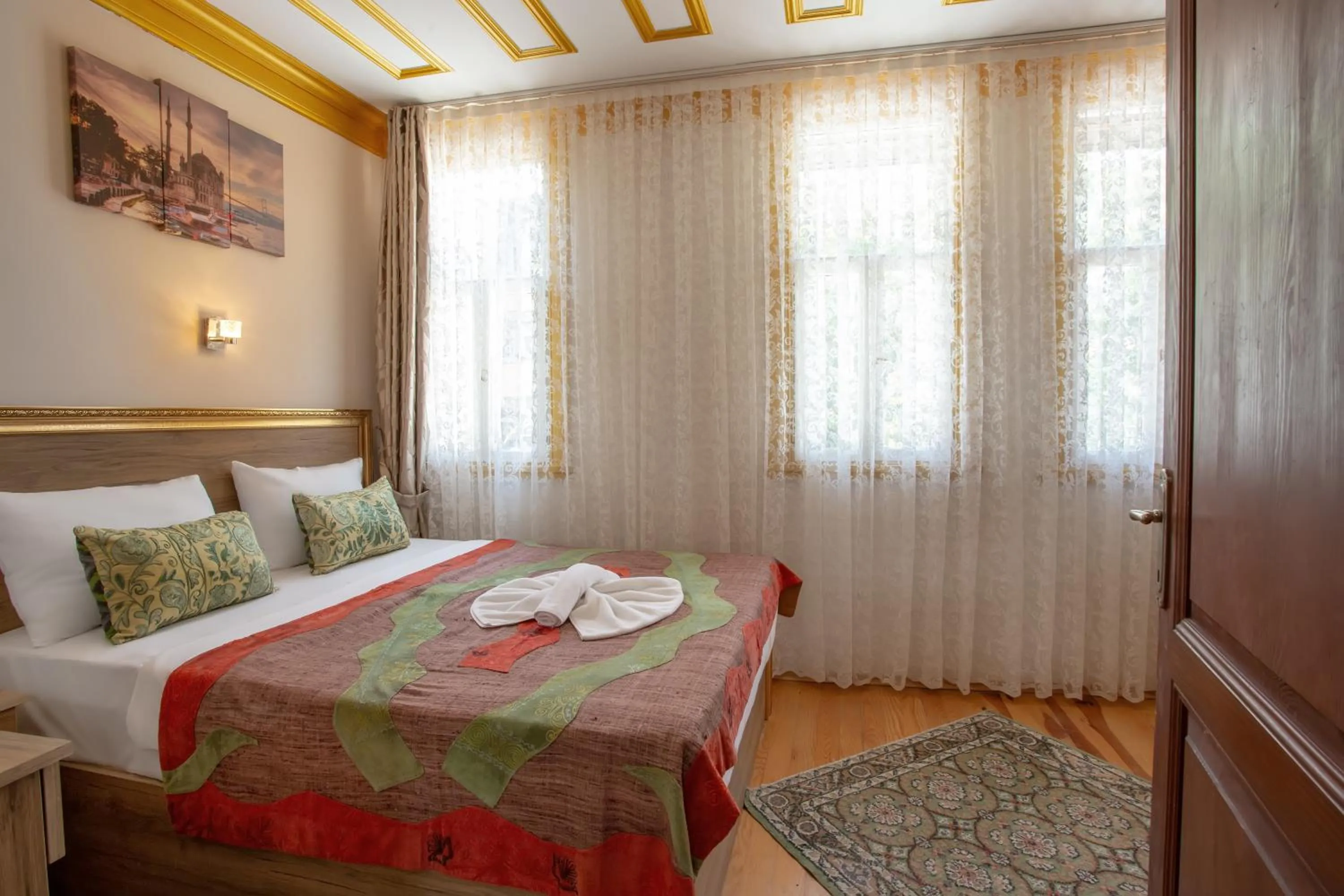 Massage, Bed in April Story Apart Hotel