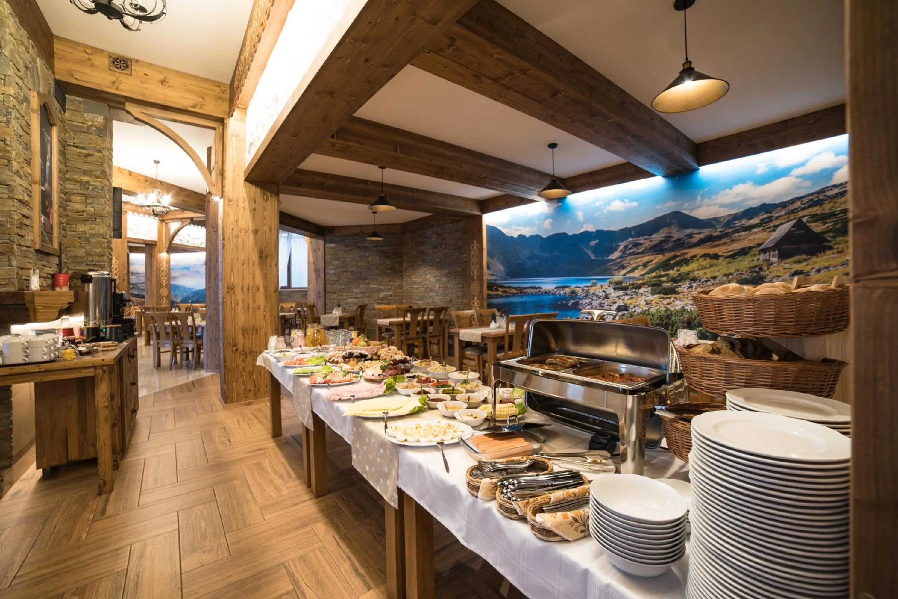 Food and drinks in Miodowy Dworek