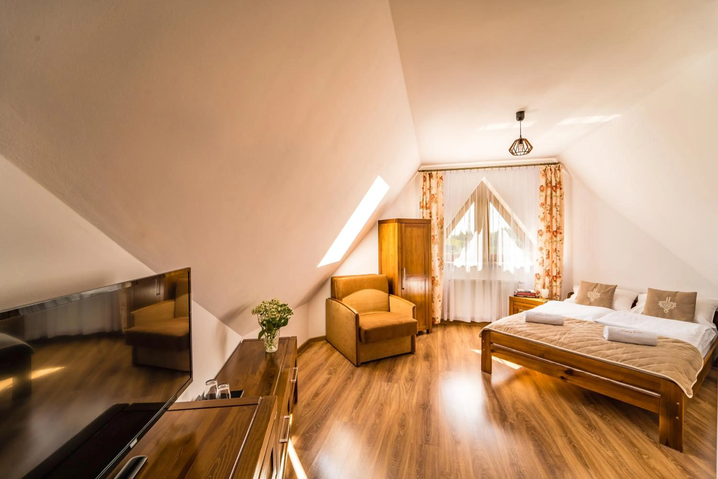 Photo of the whole room, Bed in Miodowy Dworek