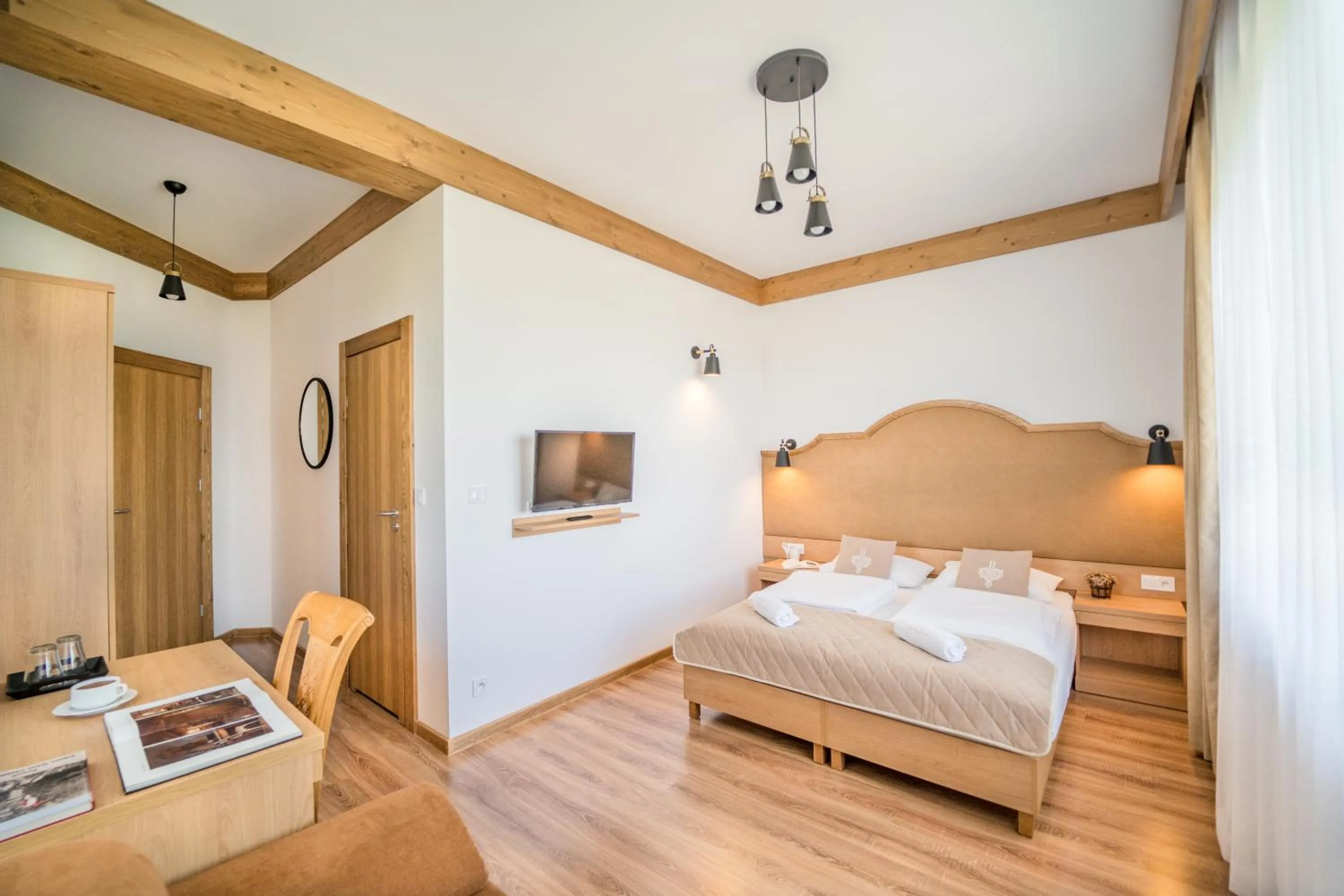 Bed in Miodowy Dworek