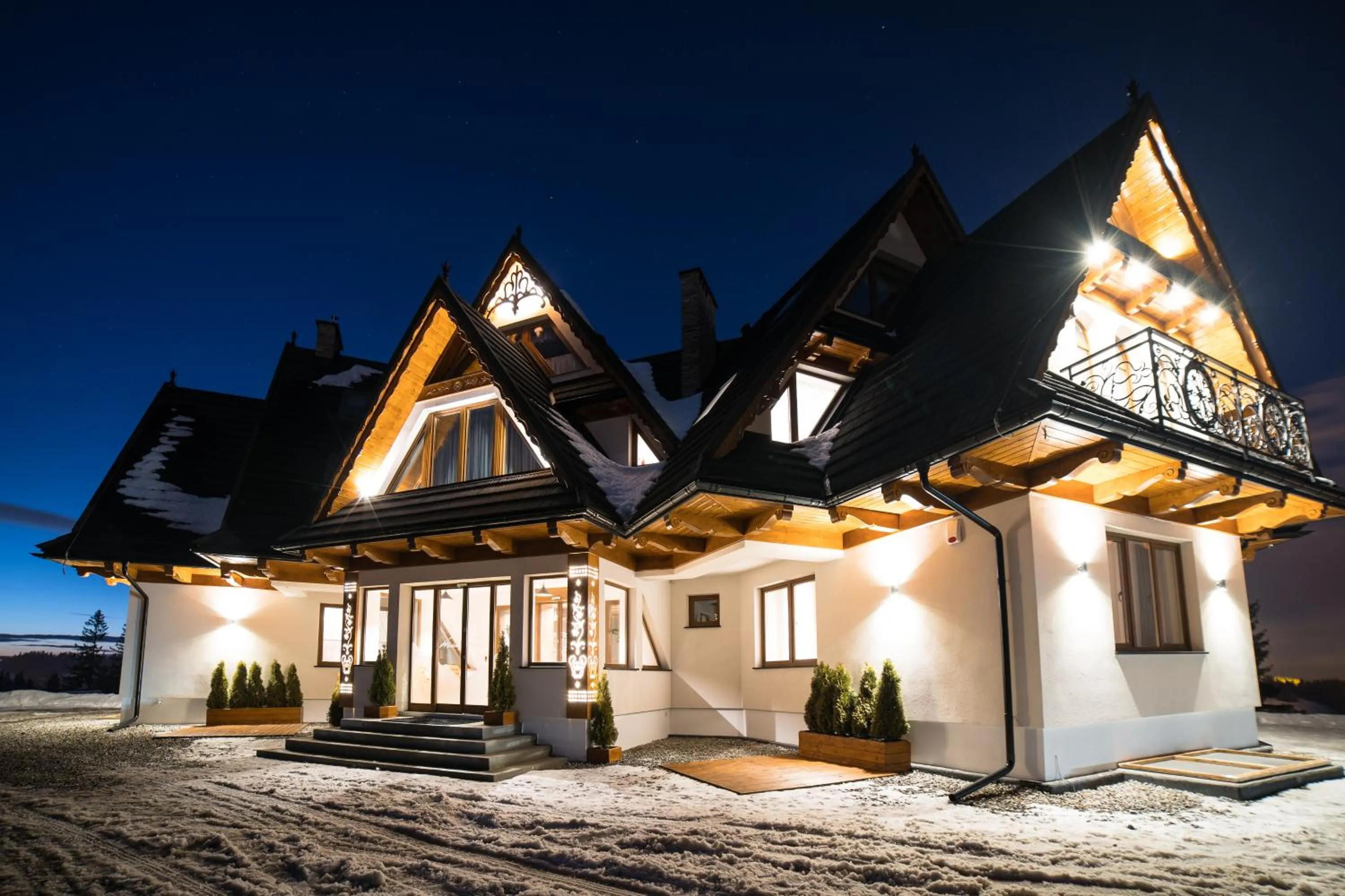 Property building in Miodowy Dworek