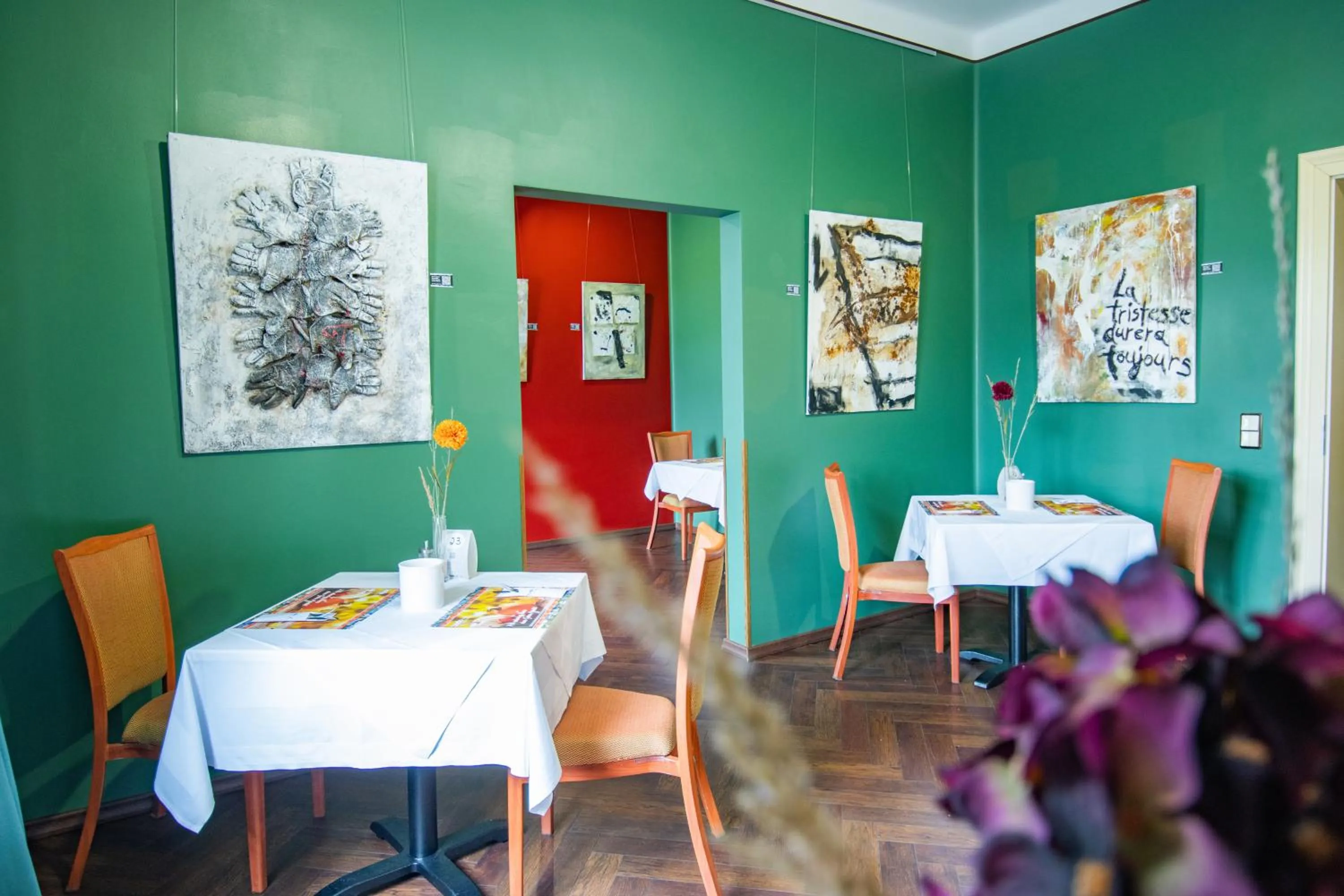 Restaurant/places to eat in SeeHotel Großräschen