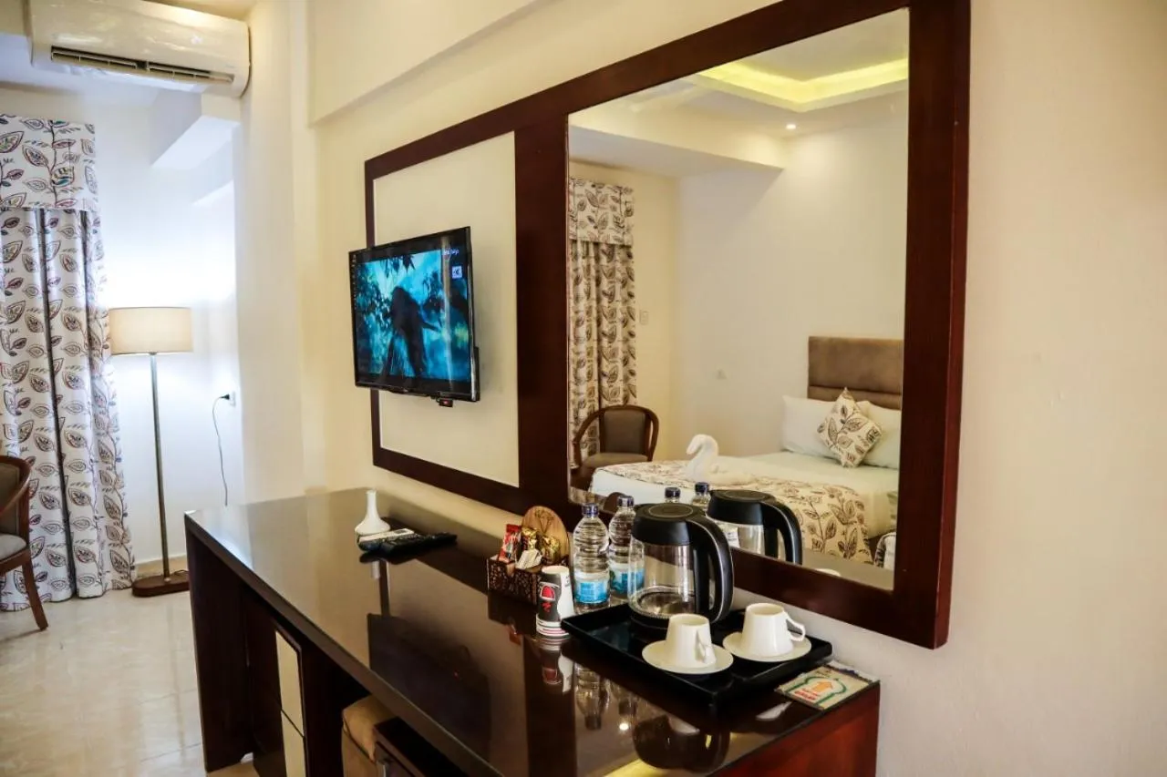 TV and multimedia, Bed in Jewel Matrouh Hotel