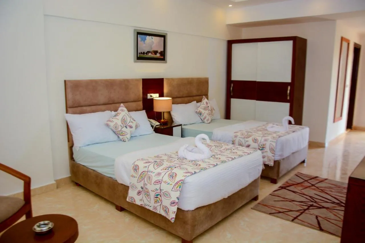 Bedroom, Bed in Jewel Matrouh Hotel