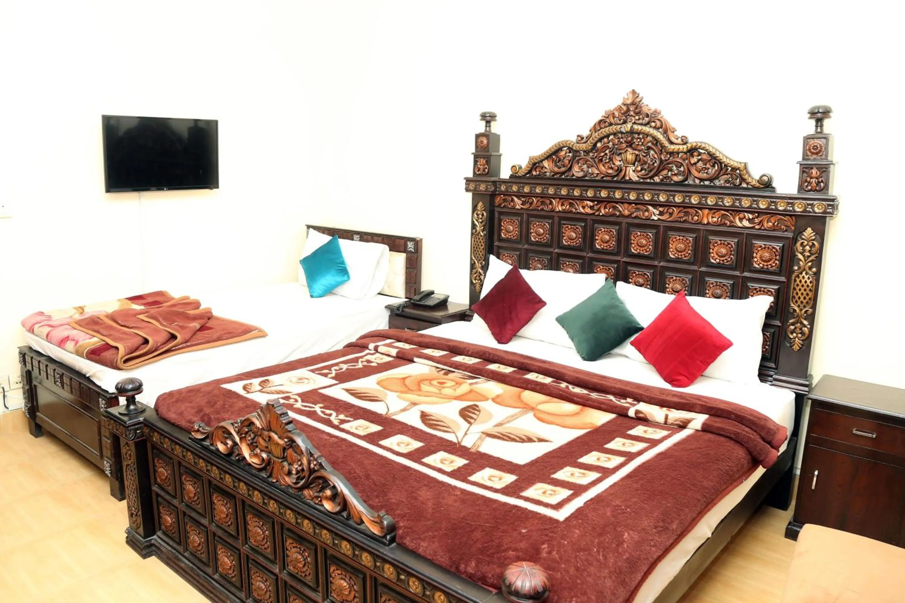 Bed in Hotel Serena Palace