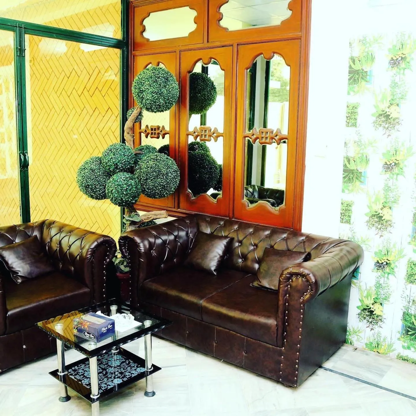 Seating area in Hotel Serena Palace