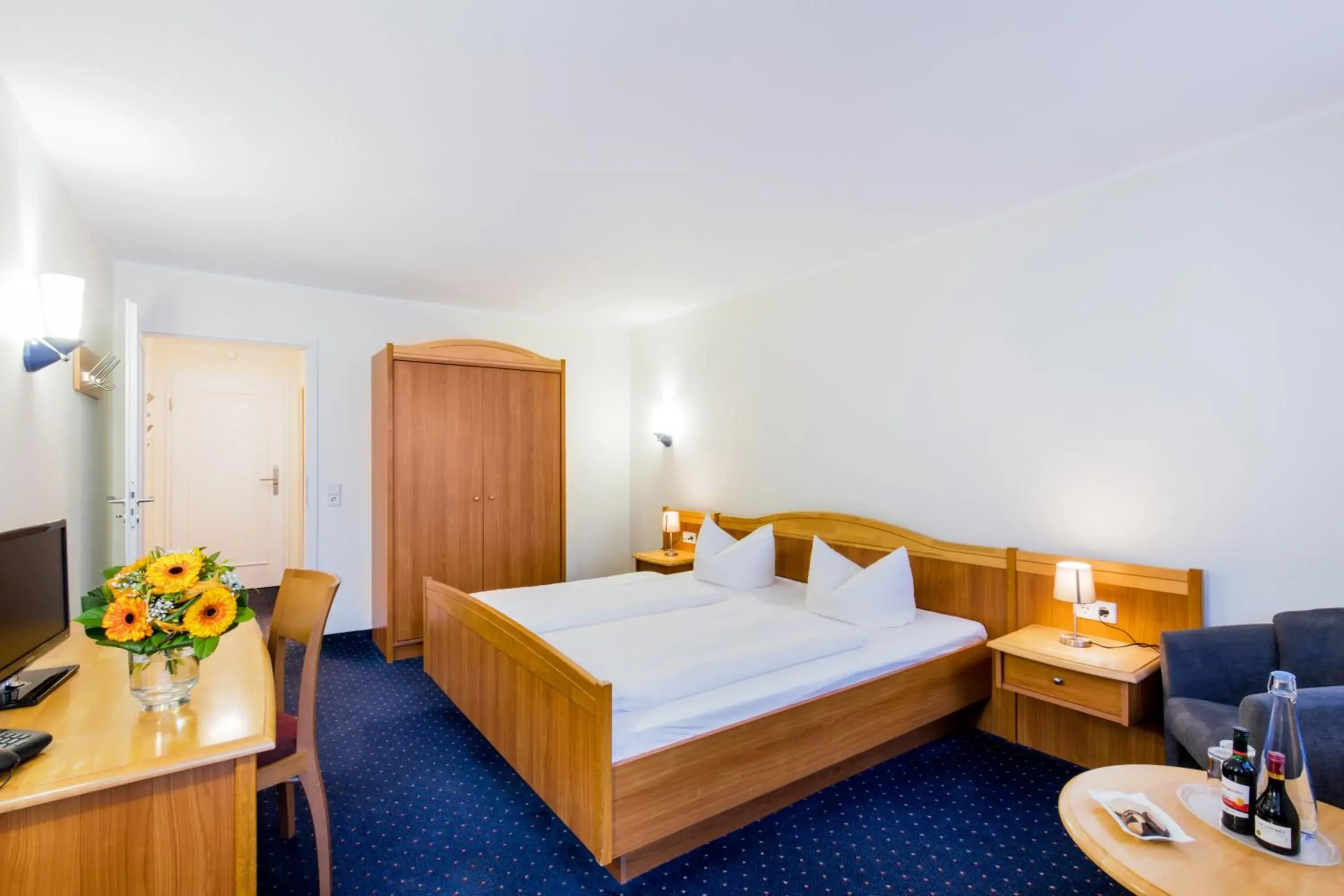 Double Room with Balcony - single occupancy in Hubertusbaude Double Room with Balcony - single occupancy in Hubertusbaude