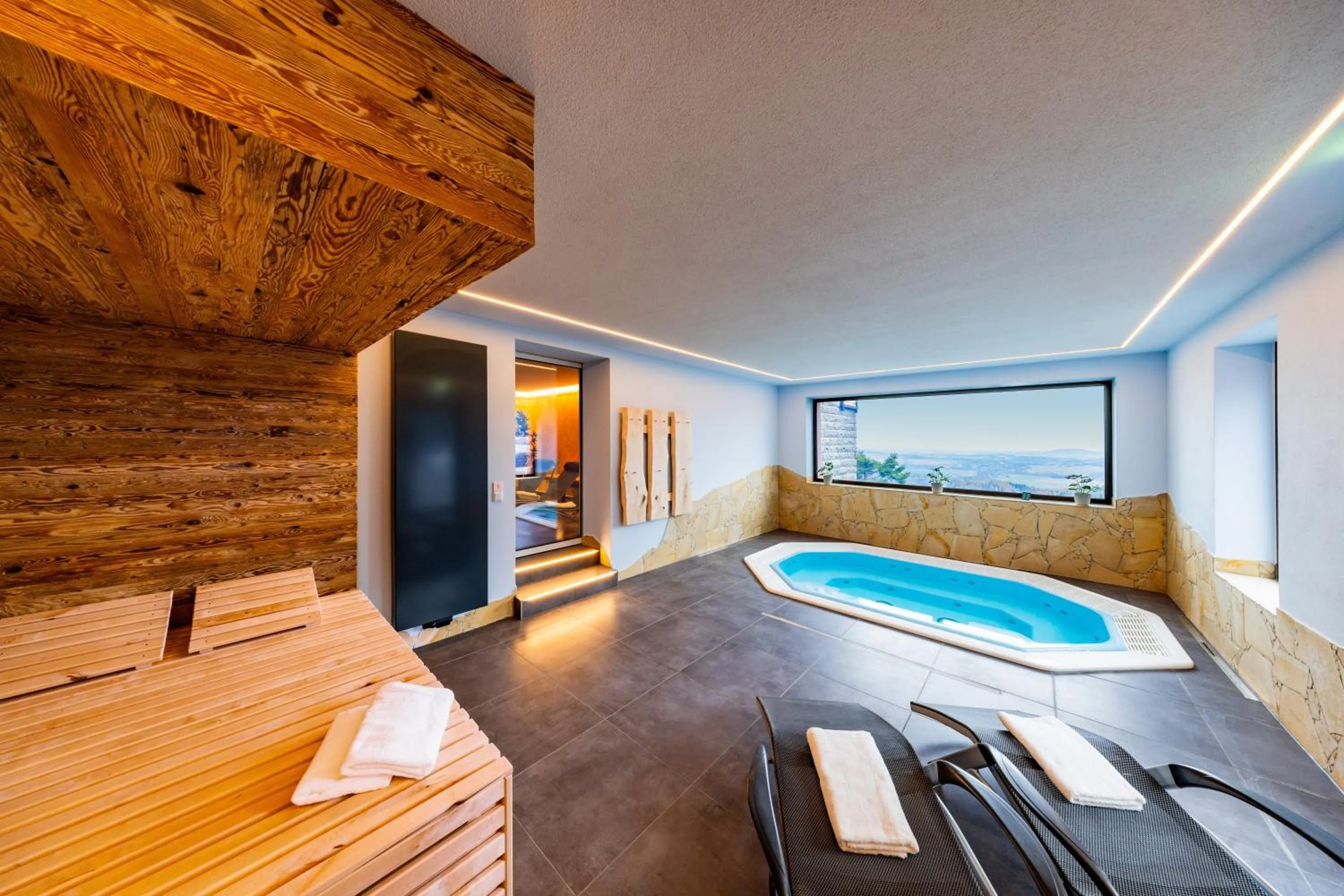 Hot Tub in Hubertusbaude