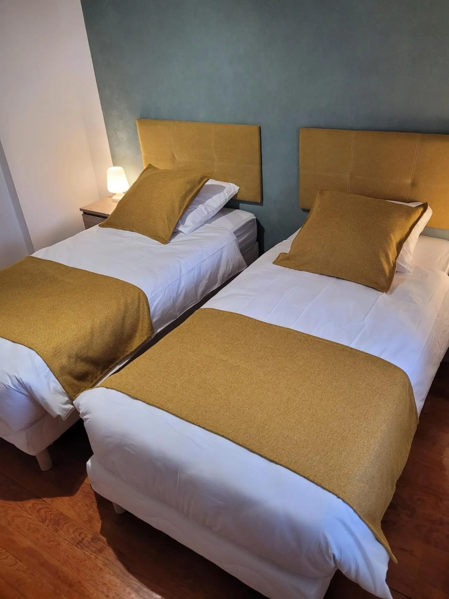 Bedroom, Bed in Les chambres de la Cotinière - Bord de Saône - St Jean de Losne
