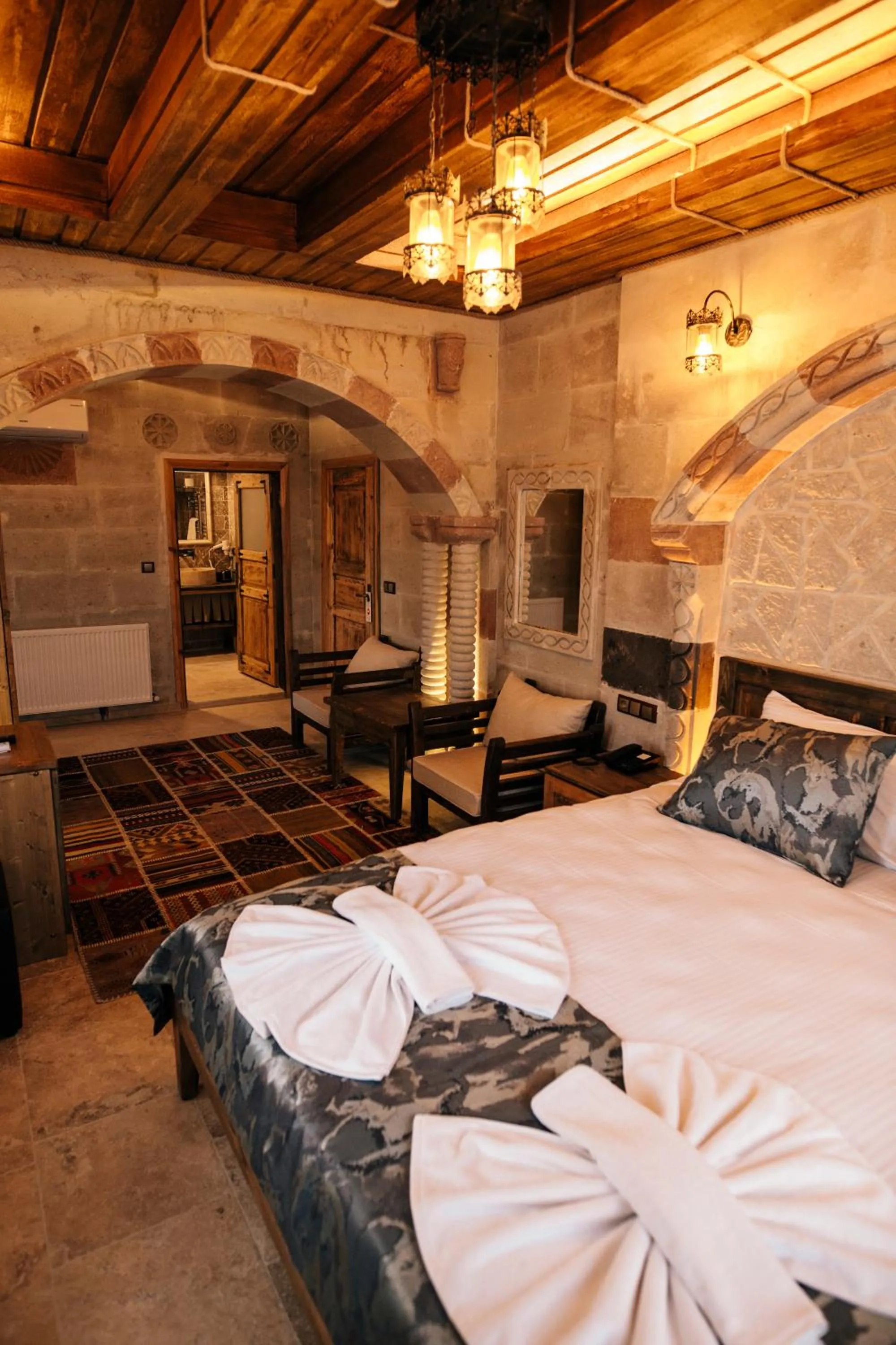 Photo of the whole room, Bed in Wonder of cappadocia
