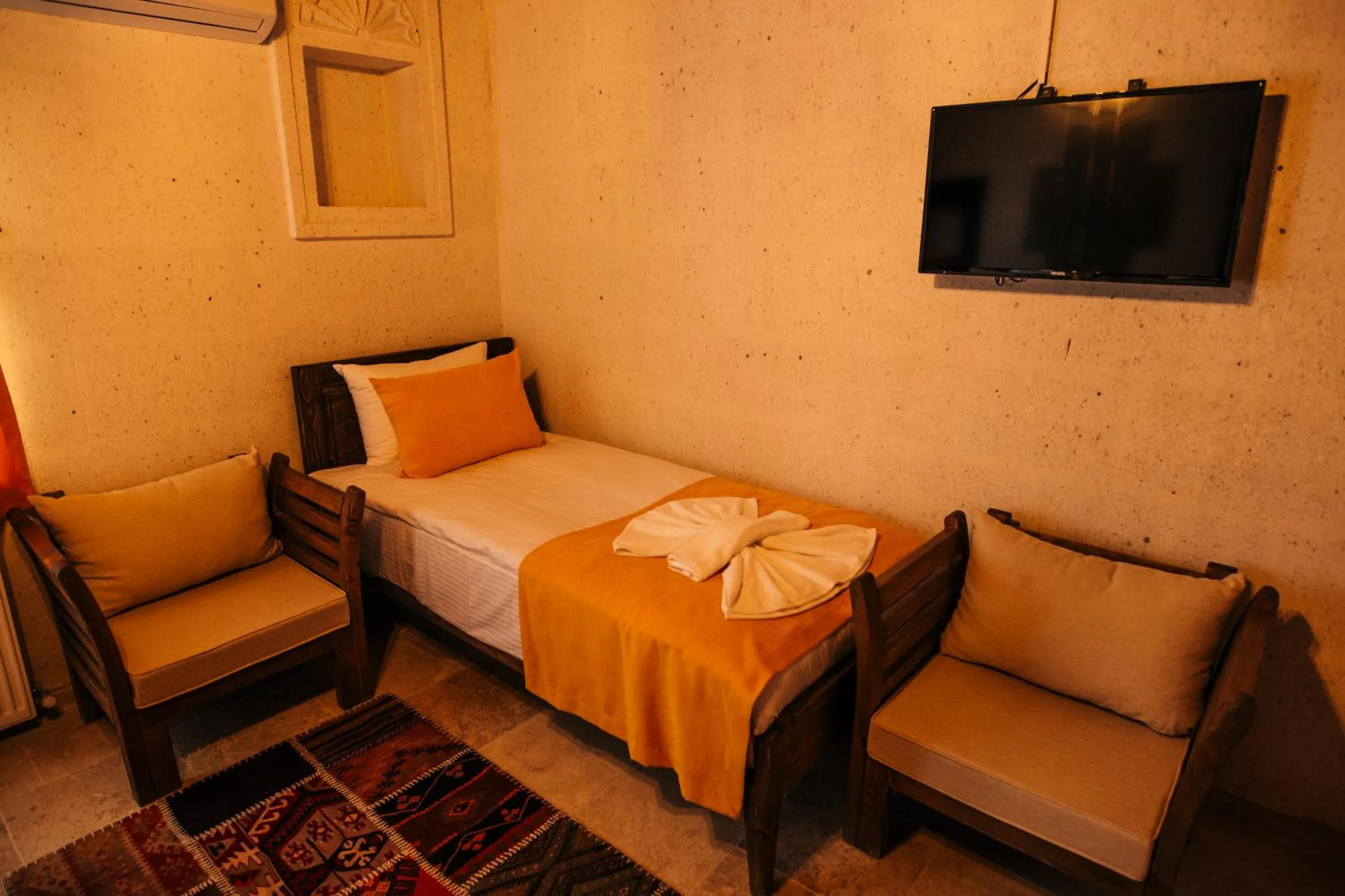 Photo of the whole room, Bed in Wonder of cappadocia