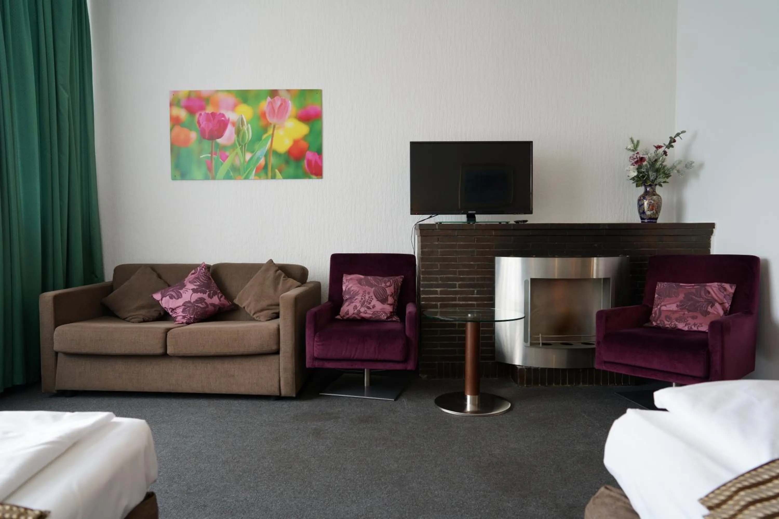 Photo of the whole room in Hotel Ambert