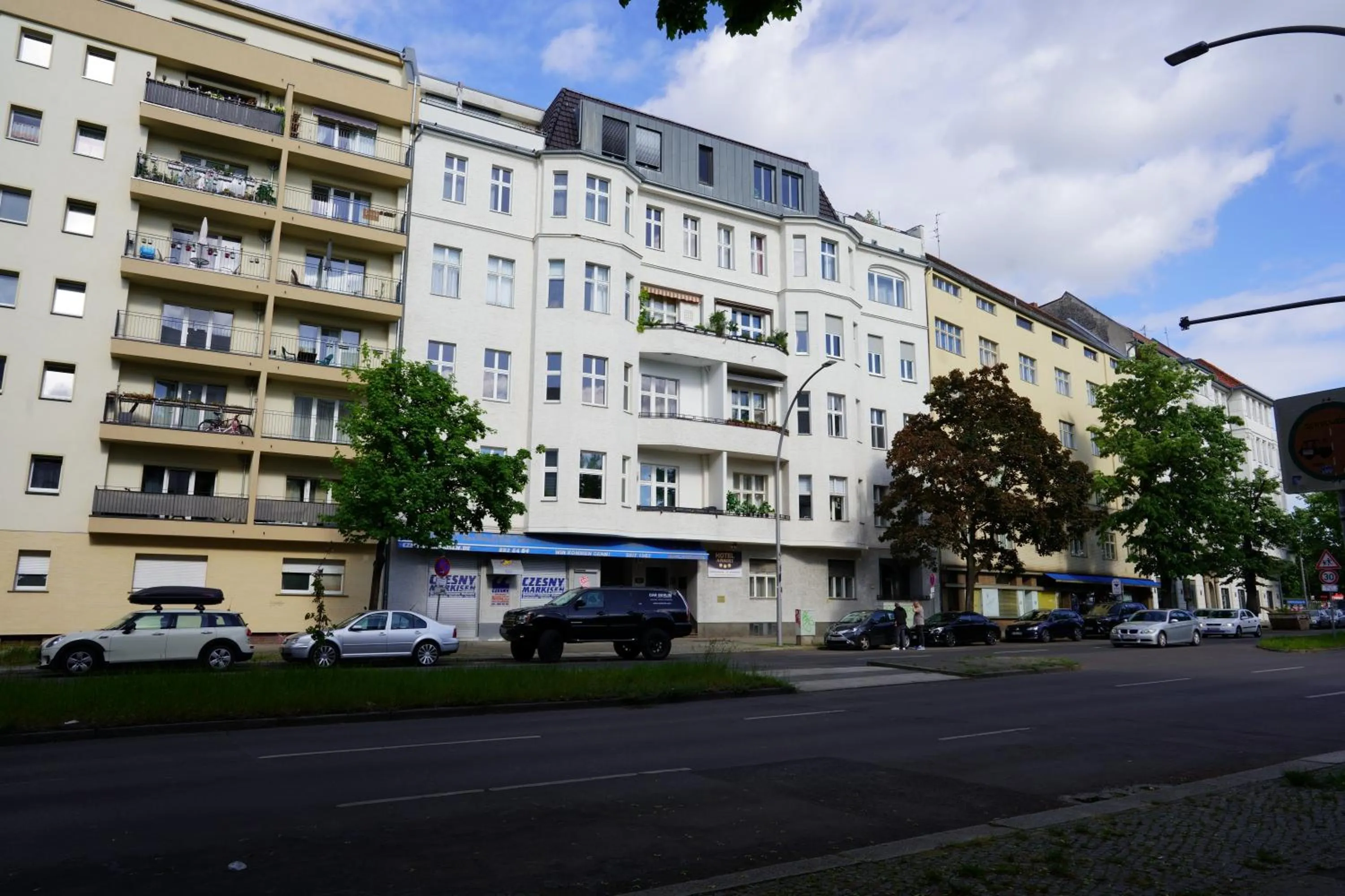 Property building in Hotel Ambert