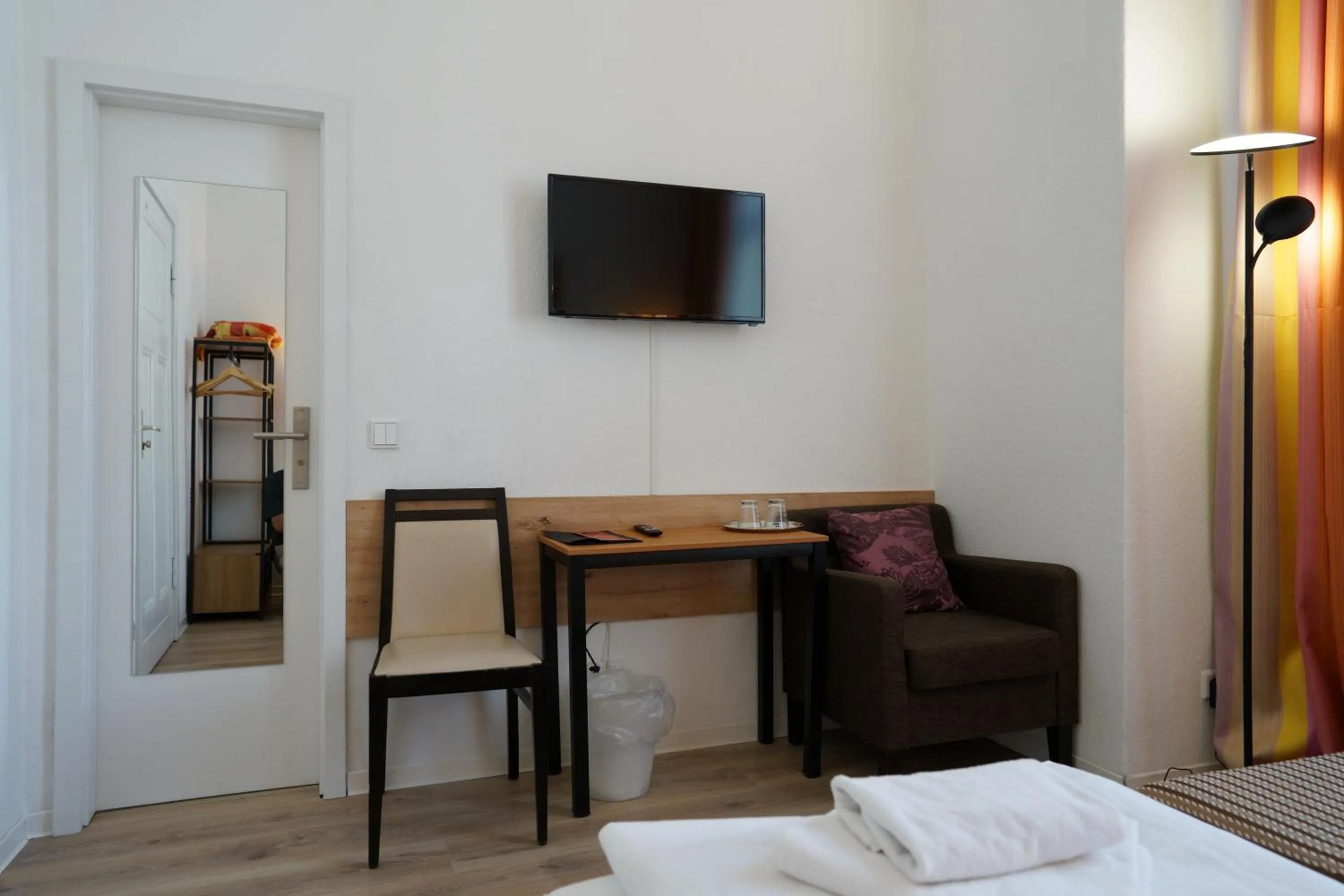 TV and multimedia, Bed in Hotel Ambert