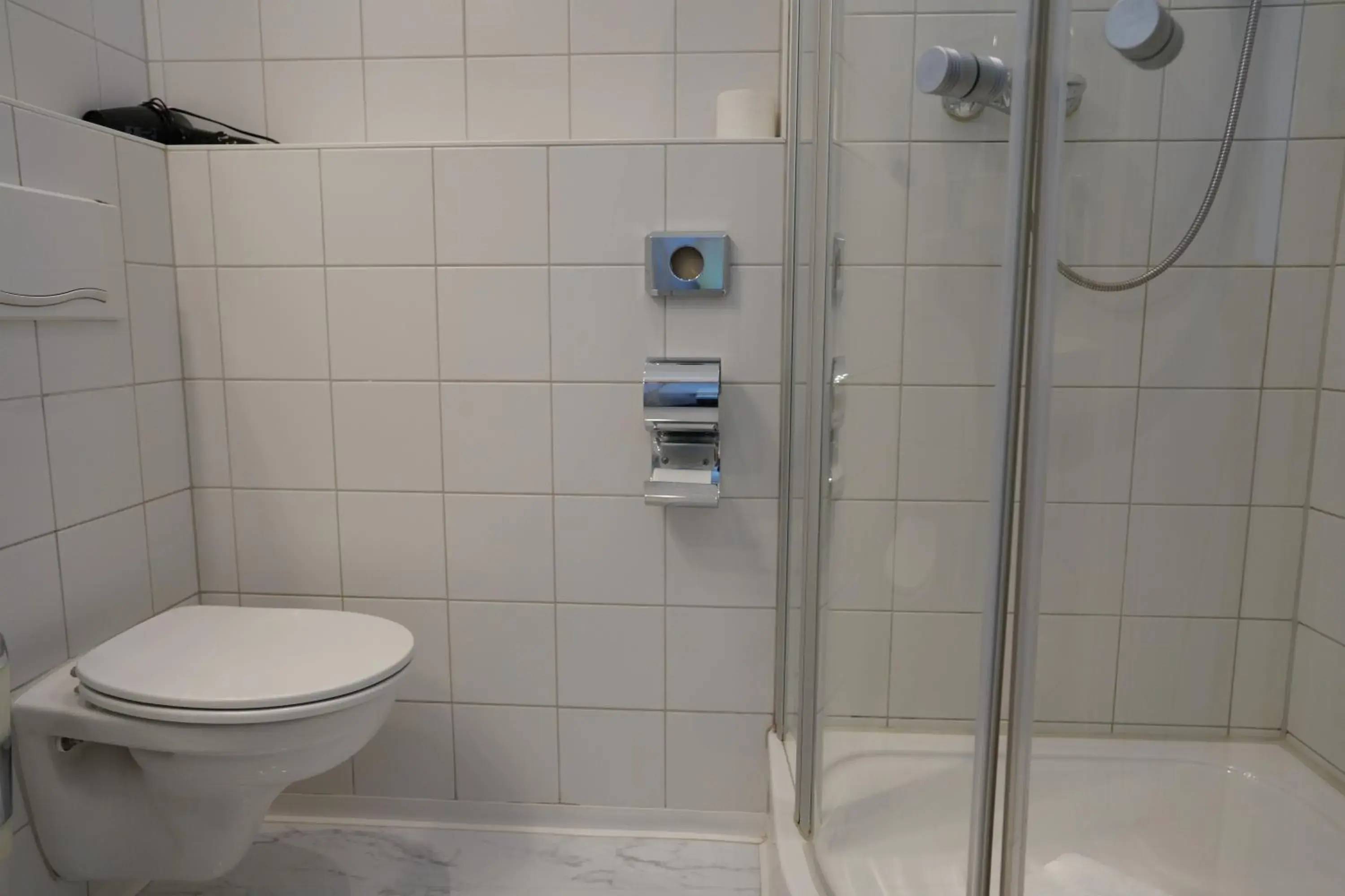 Double Room in Hotel Ambert Double Room in Hotel Ambert