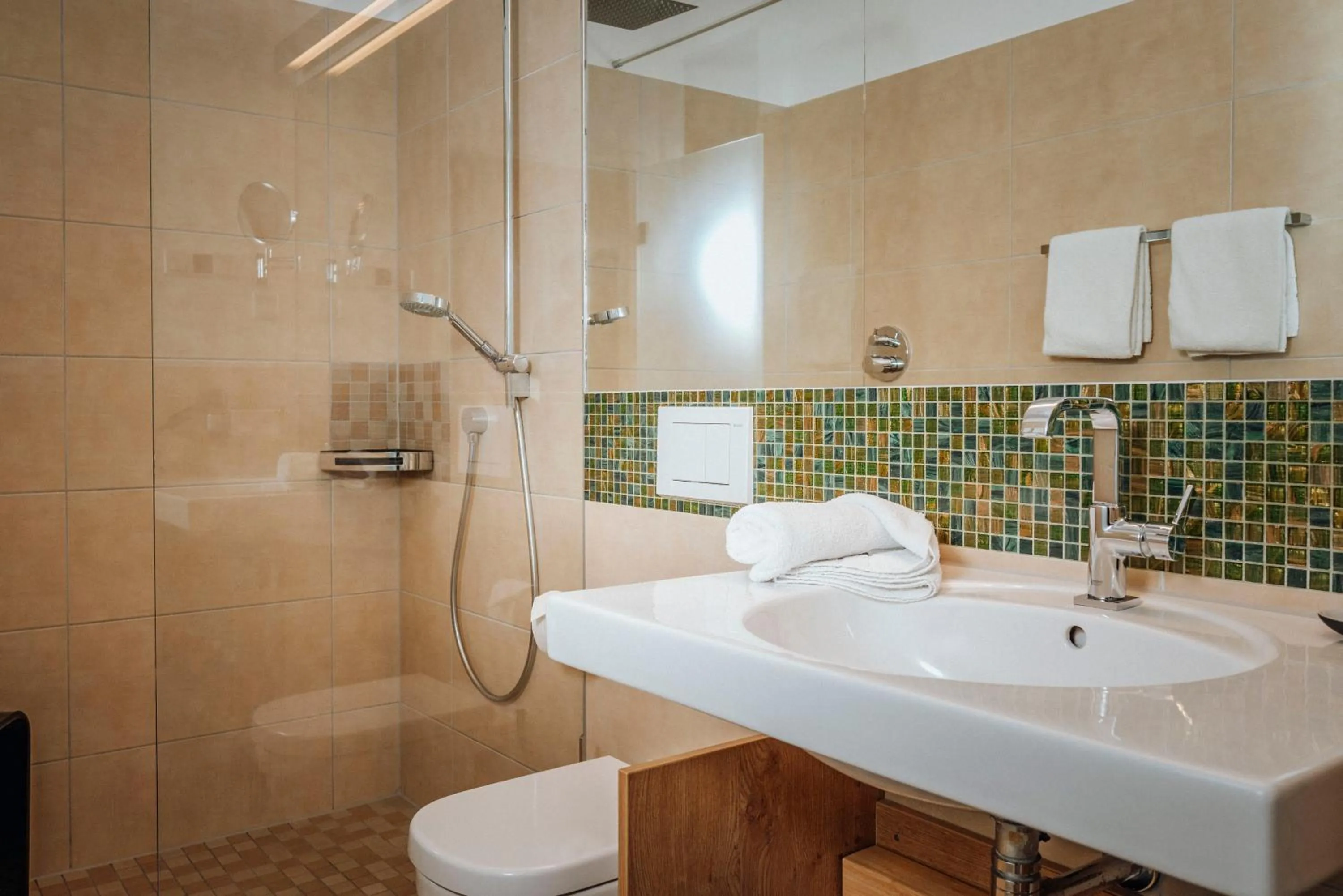 Shower in Hotelanlage Starick
