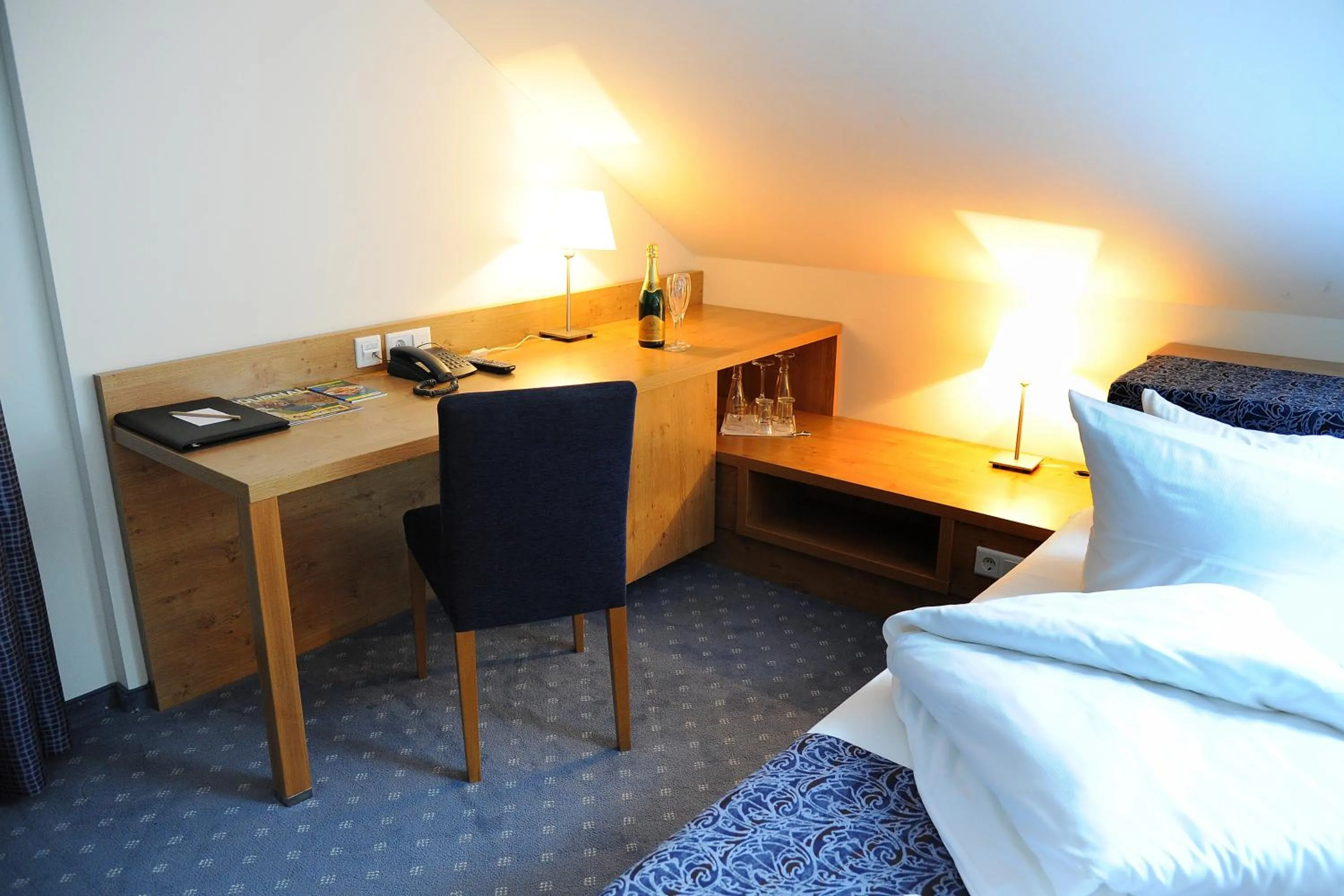 Photo of the whole room, Bed in Hotelanlage Starick
