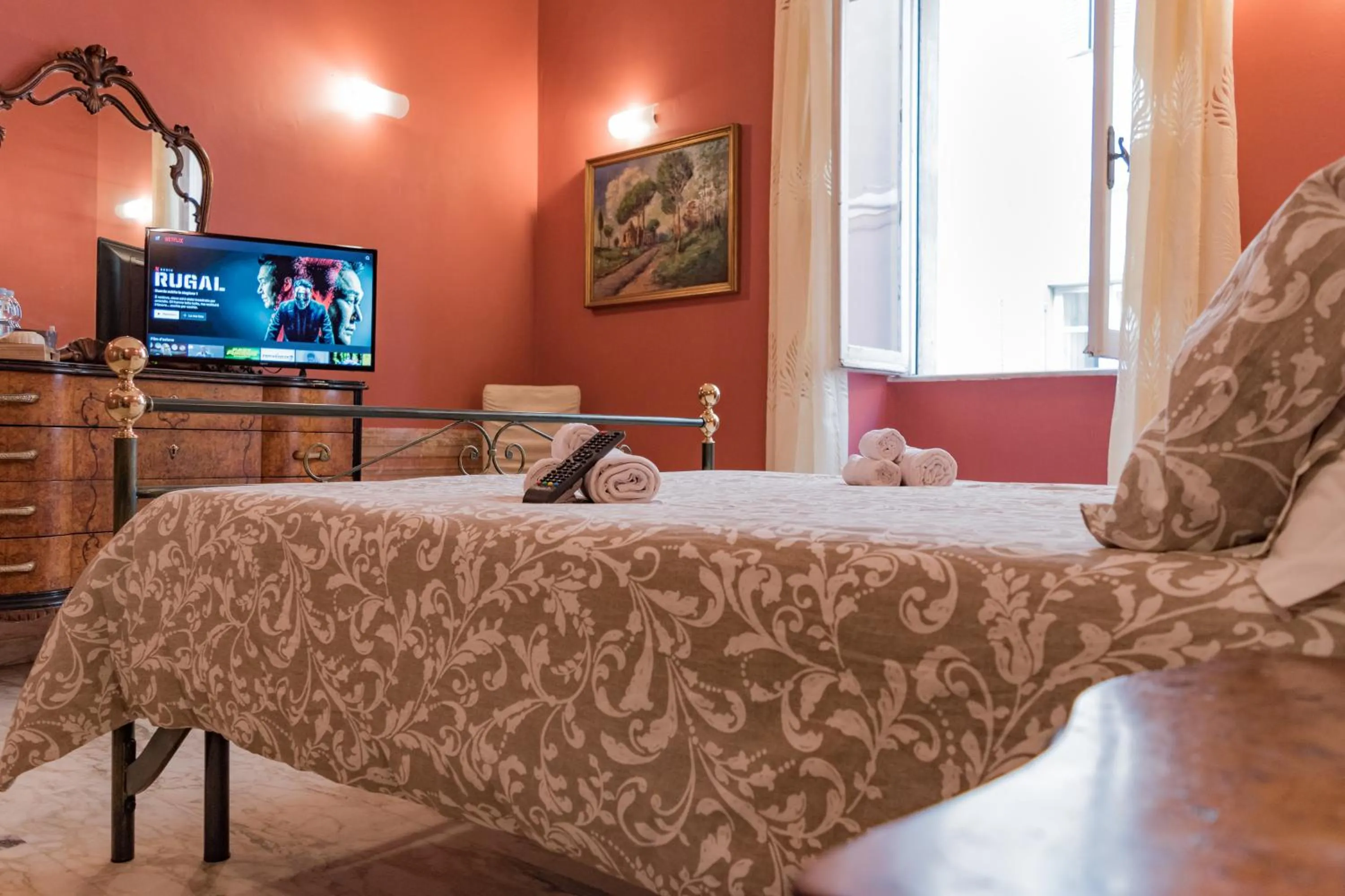 TV and multimedia, Bed in Antica Terrazza Frascati
