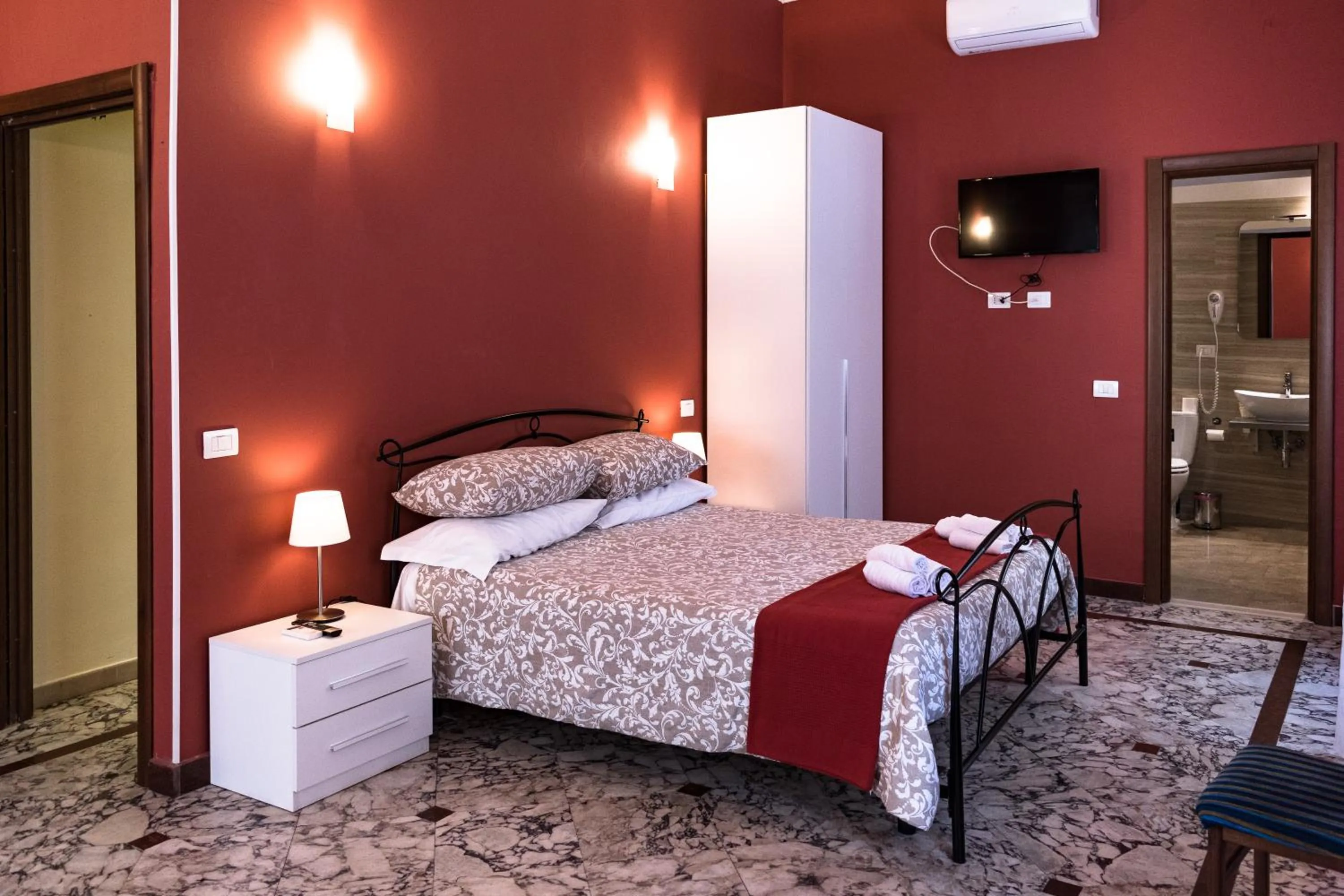 Bedroom, Bed in Antica Terrazza Frascati