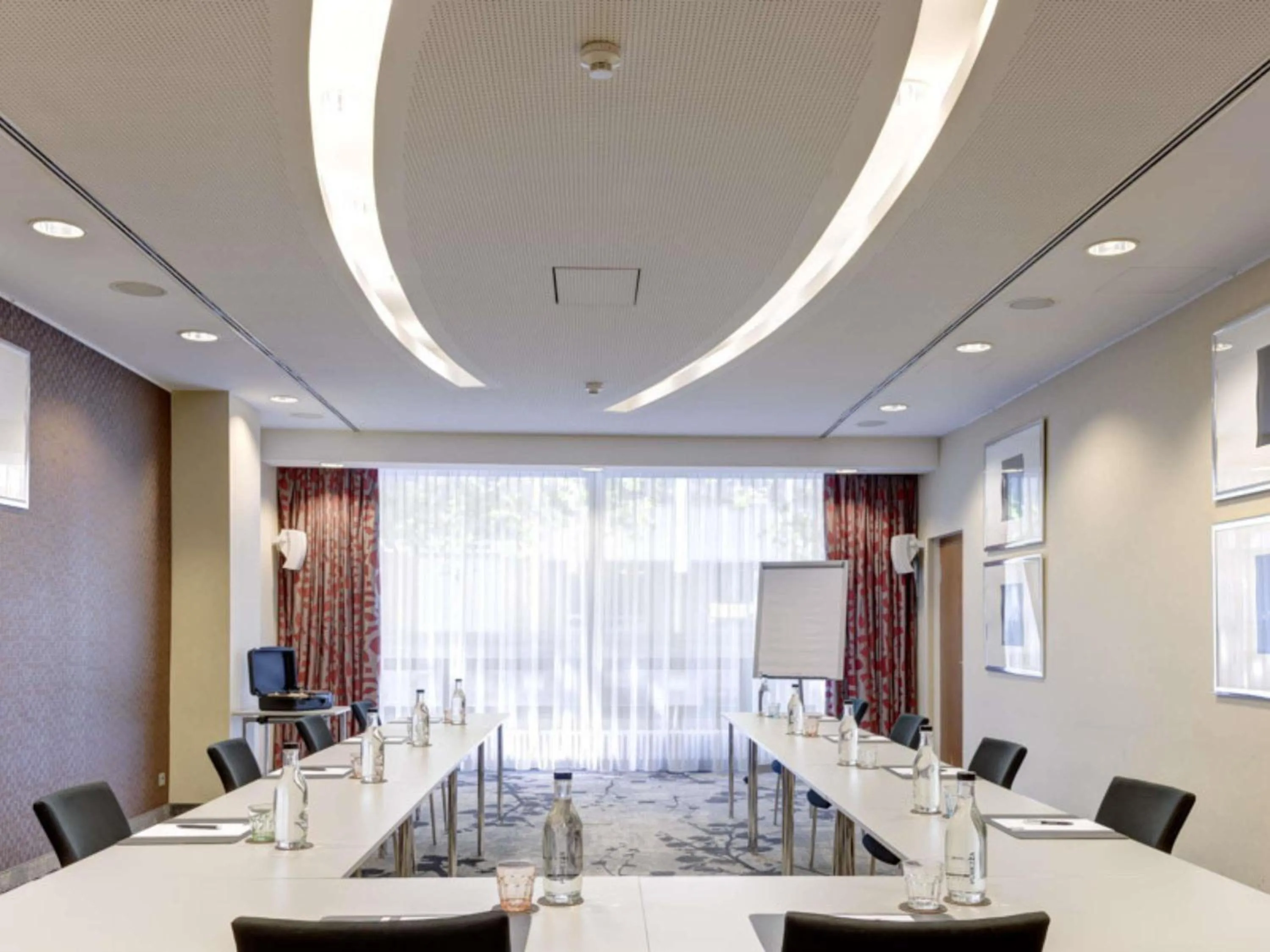 Meeting/conference room in Hotel Mondial am Dom Cologne MGallery